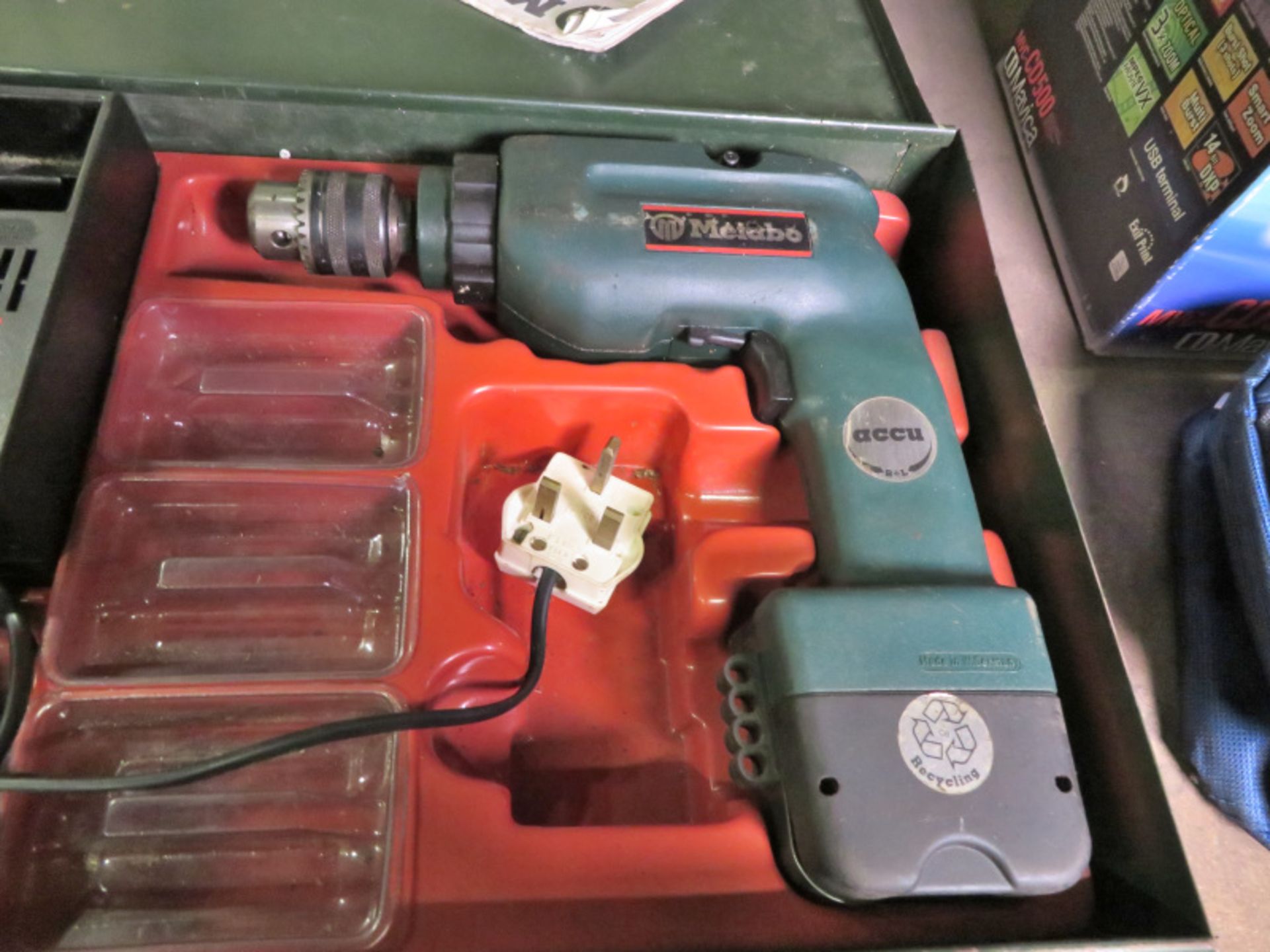 Metabo cordless drill with charger in metal case - Image 2 of 4