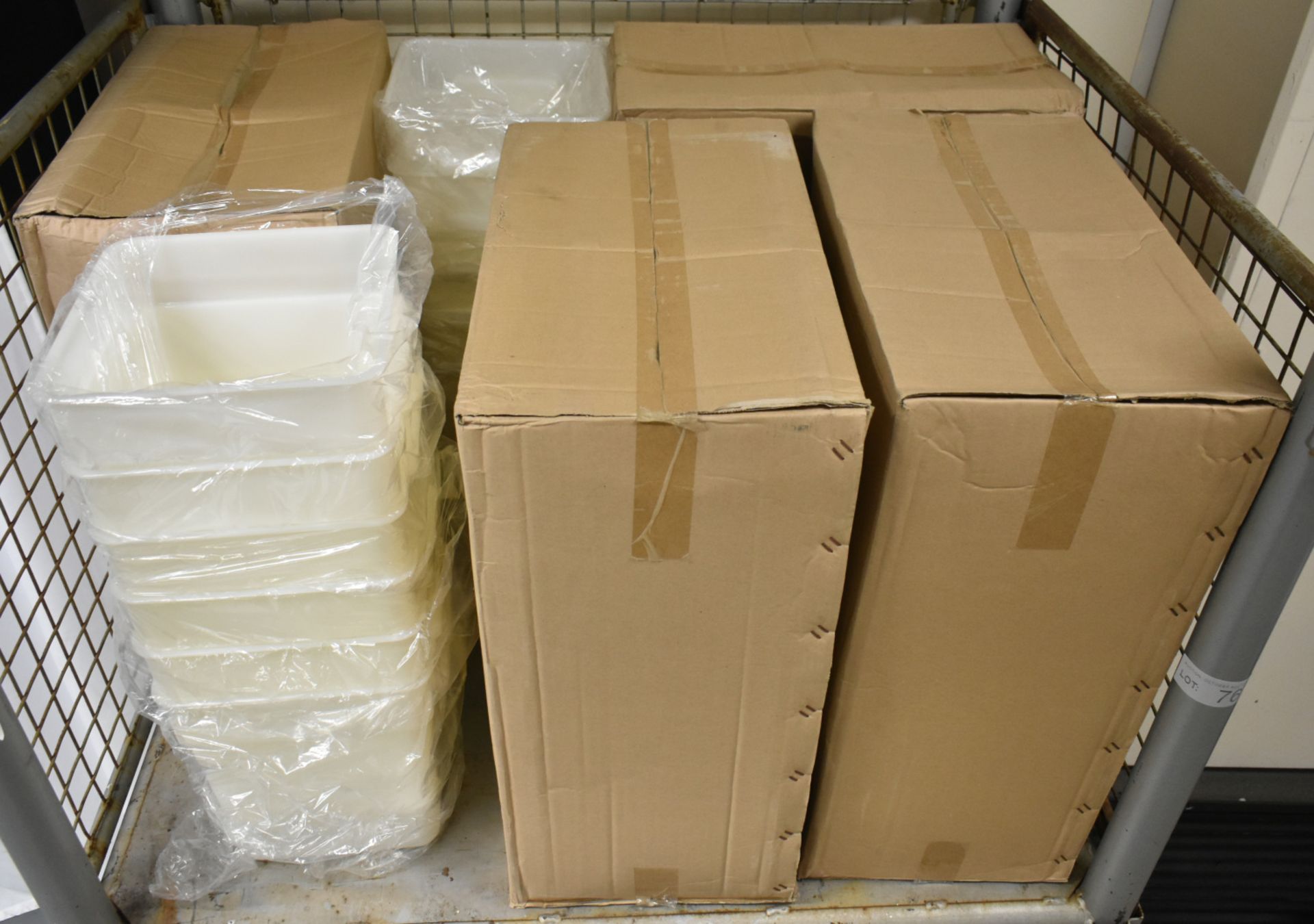 60x 18L food storage containers - white - 12 per box