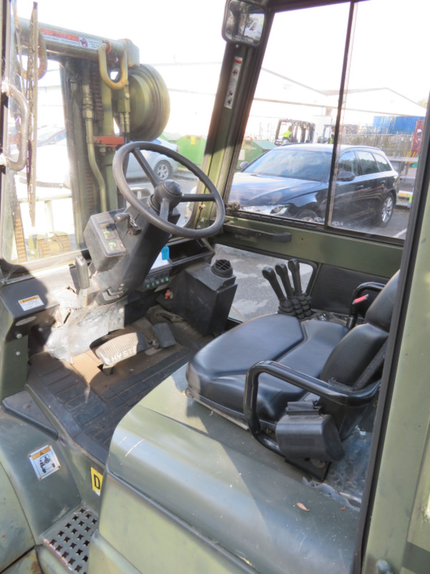 Hyster 60XM forklift - 445.30 hours run - Capacity 6000lbs at 24 inch LC - serial H1776209 - Image 9 of 16