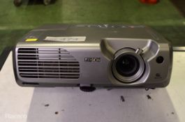 Epson EMP-821 LCD Projector