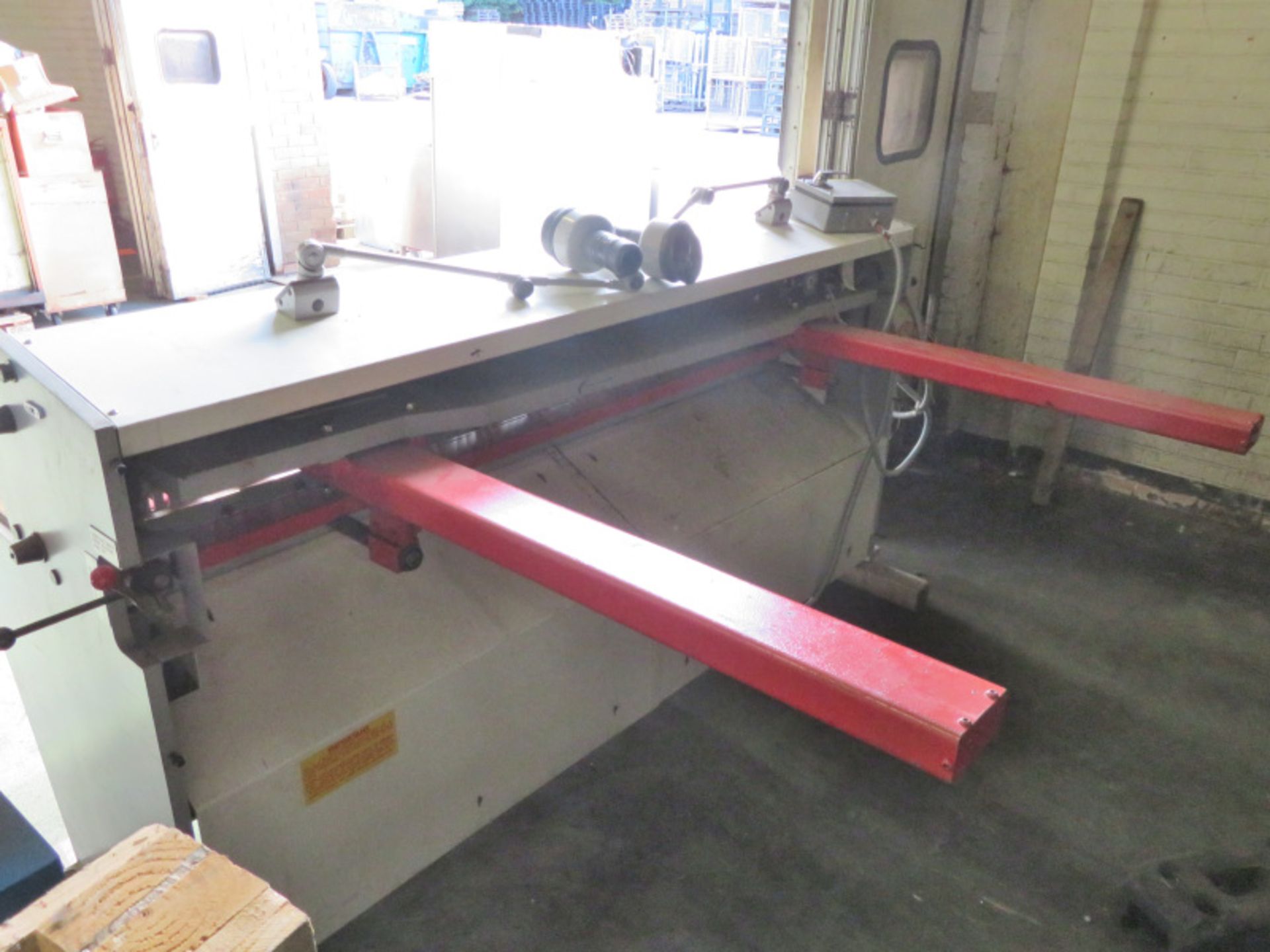 Edwards Pearson Metal Guillotine Machine - L 2500mm x D 1800mm x H 1400mm - Image 5 of 7