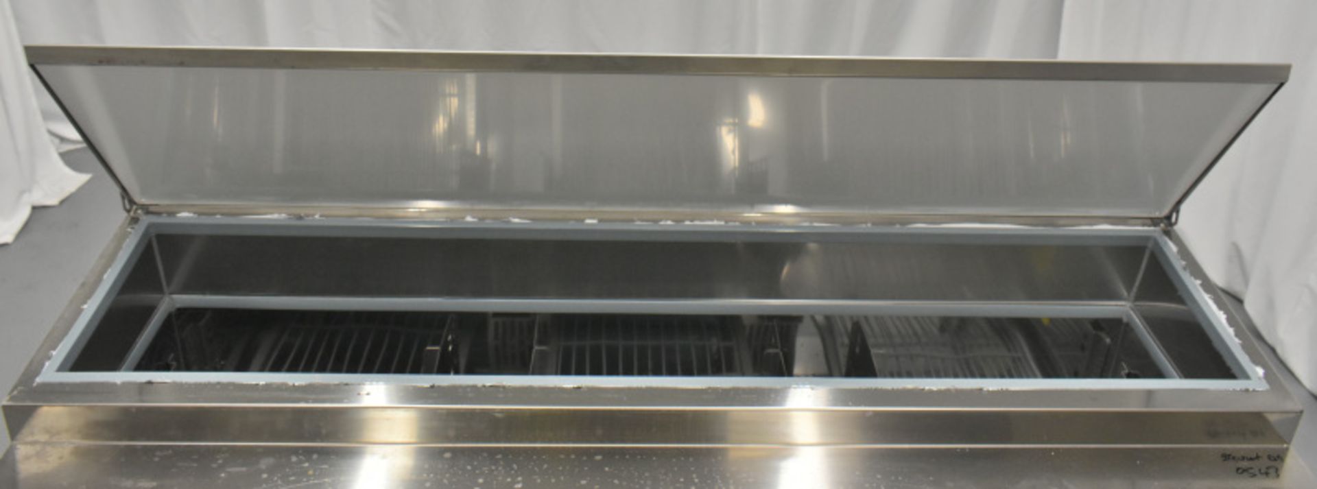 Polar 3 Door Refrigerated Pizza & Salad Prep Counter - Model G605 Serial No.G605 21085737 - Image 5 of 12