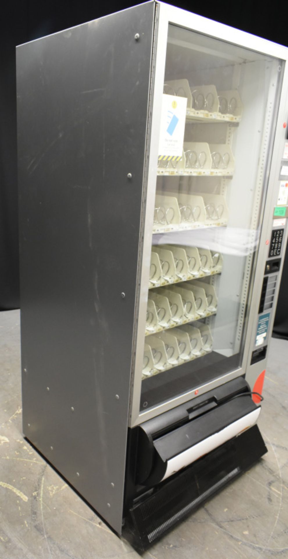 Sielaff Selecta Cashless Vending Machine - Serial No.13512103 - L890mm x W820mm x H1830mm - Image 14 of 15