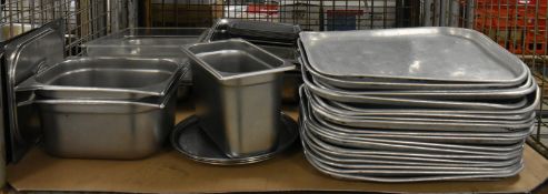 Stainless Trays & Serving Dishes