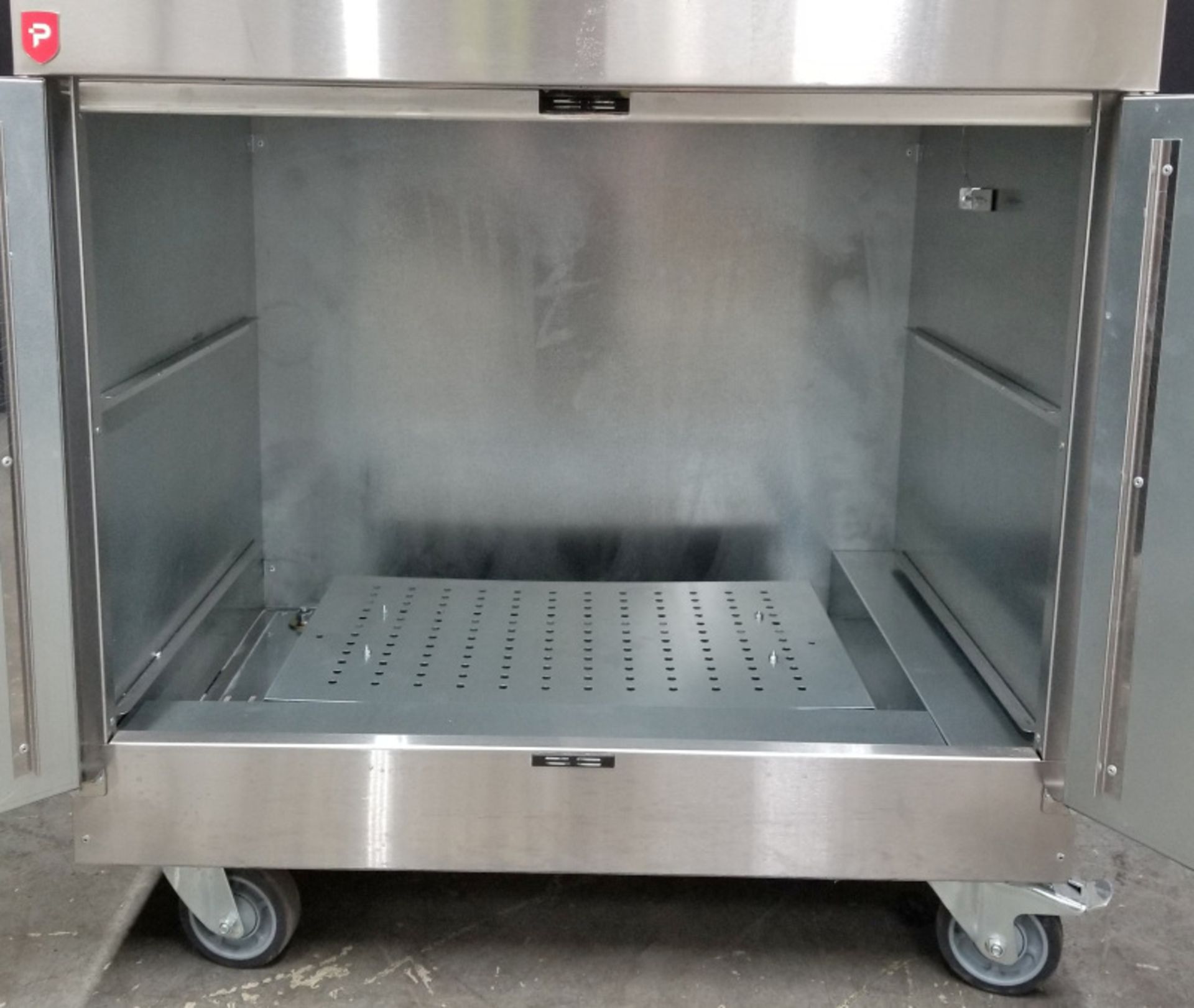 Parry Mobile Servery with containers - Model 1887 Serial No.170030823 - L870 x W620 x H940 - Image 4 of 10