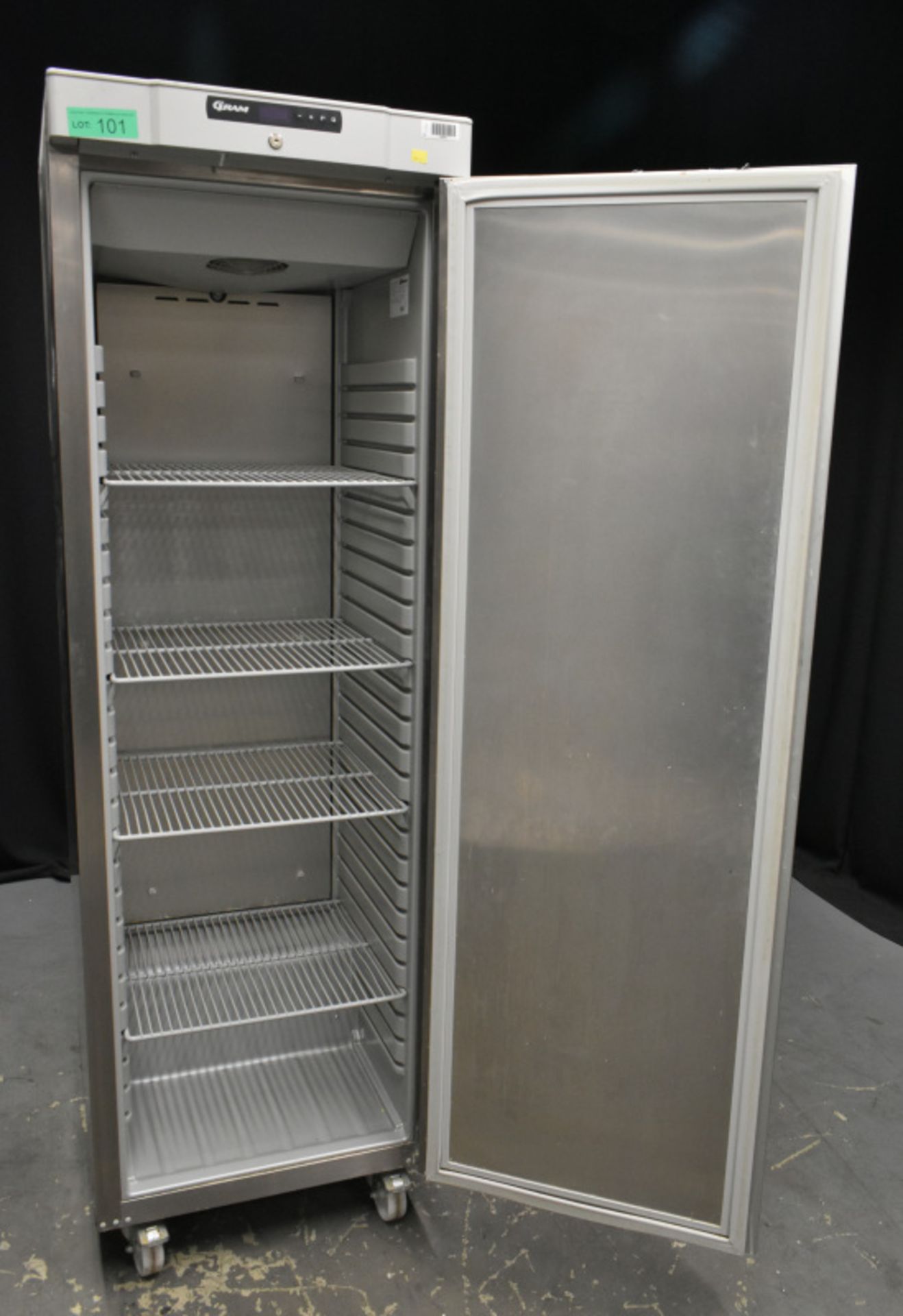 Gram K410RGC6N Fridge Serial No.10140892 - L600mm x W640mm x H1950mm - PLEASE SEE PICTURES - Image 3 of 10