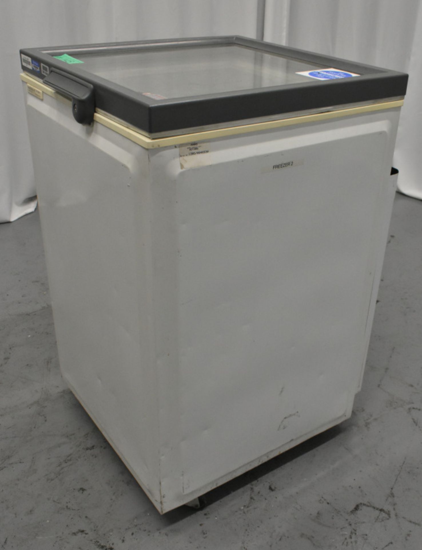 Norfrost Deep Freezer with glass top - Model MCF100G Serial No.1395/0046530 - L550 x W600 - Image 5 of 9