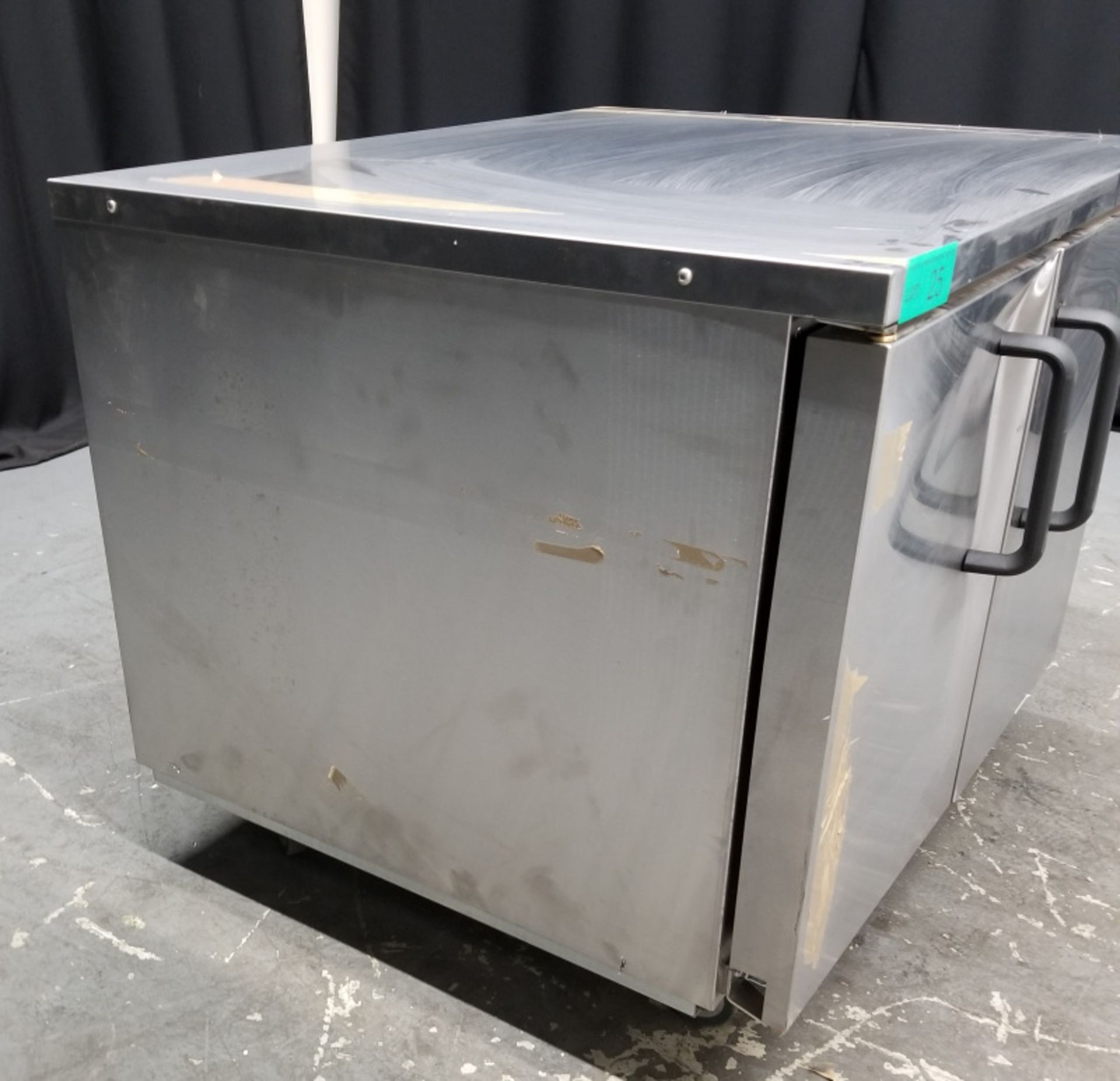 Parry Electric Oven - Model P9EO Serial No.160080424 - L900 x W710 x H690mm - PLEASE SEE P - Image 6 of 9