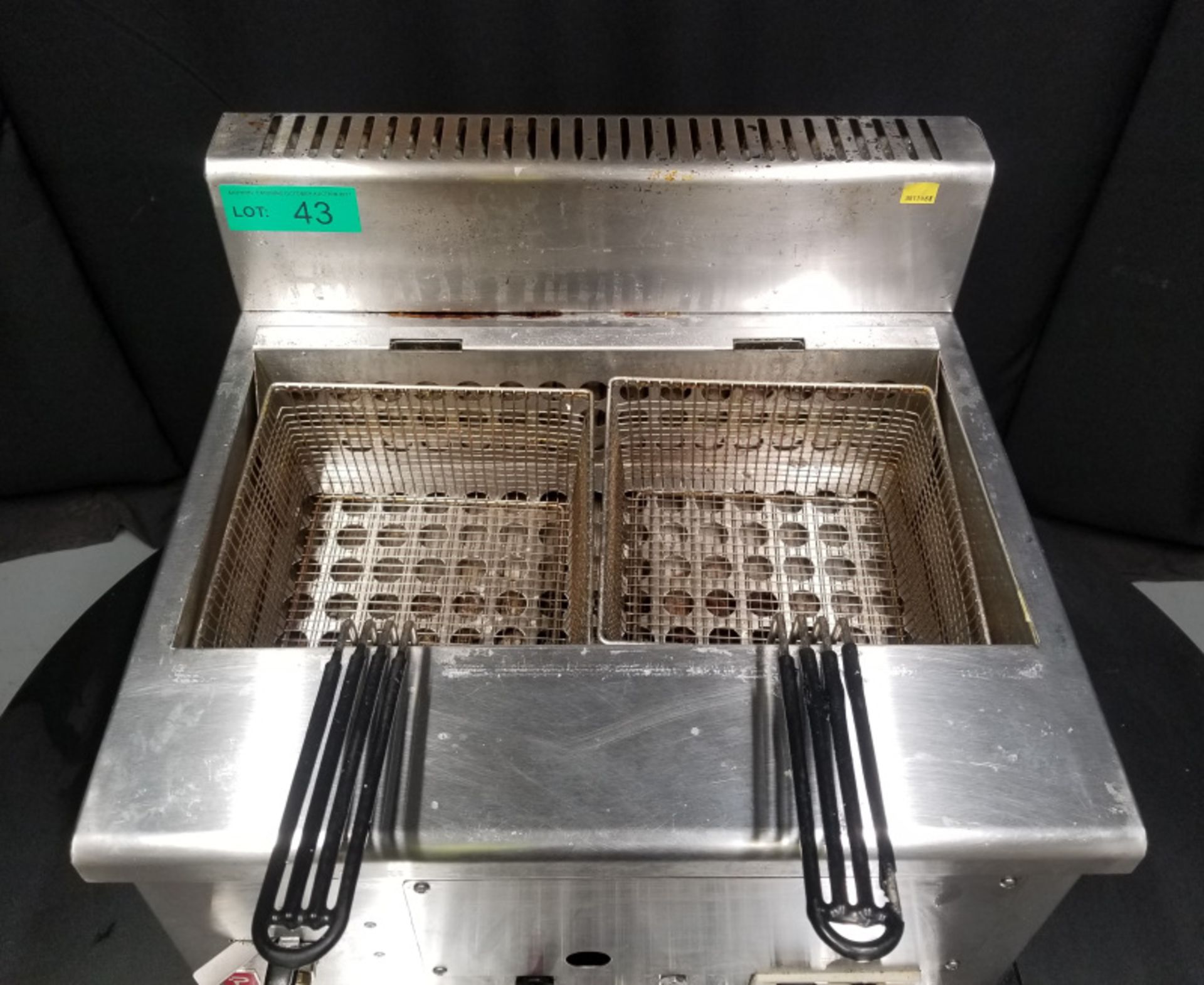 Parry Alpha Gas Fryer - Model AGF - Serial No.1192A - L520 x W460 x H440mm - PLEASE SEE PI - Image 2 of 10