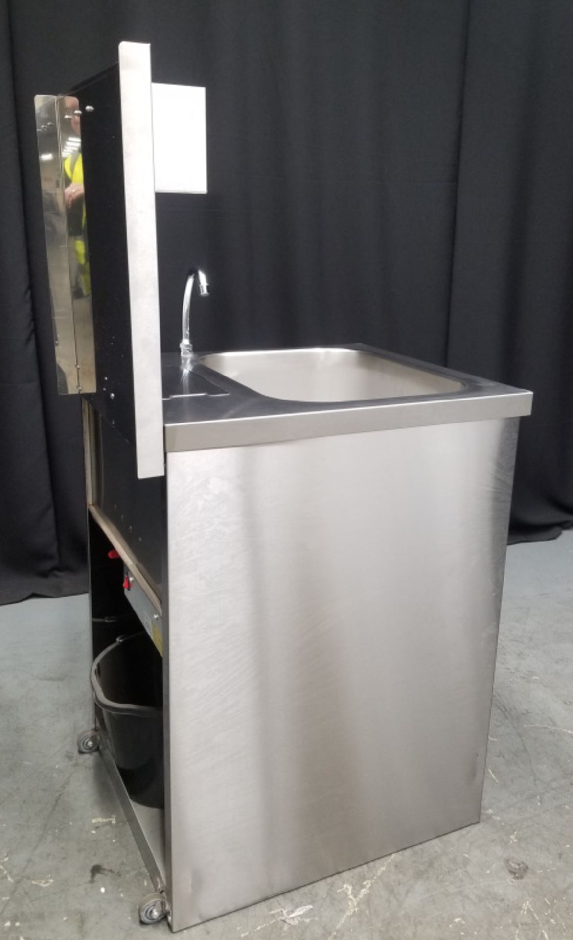 Parry Bespoke Mobile Wash Basin - Model NWBT54 Serial No.150170002 - L600 x W725 x H1400 - Image 12 of 13