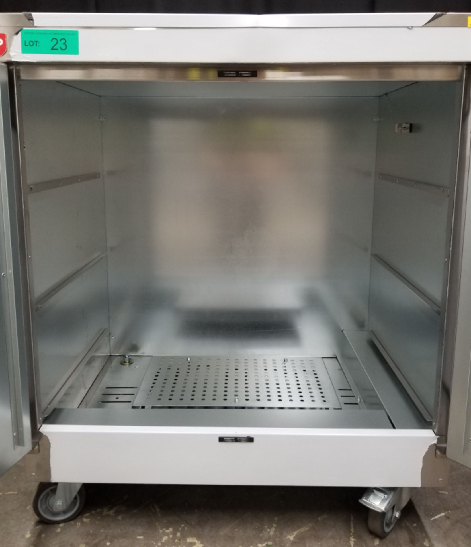 Parry Mobile Hot Cupboard - Model 1888 Serial No.170040855 - L780 x W620 x H930mm - PLEASE - Image 3 of 9