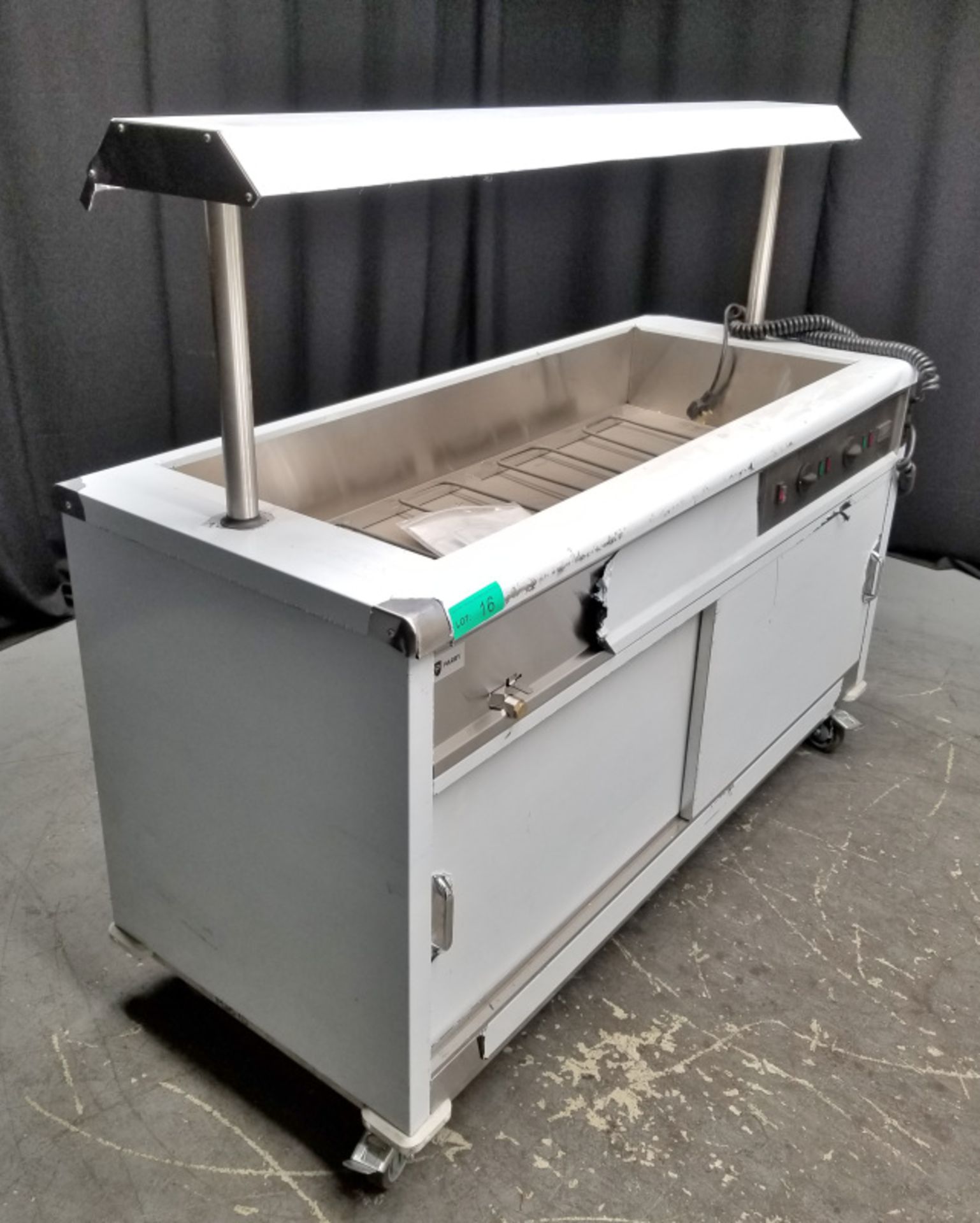 Parry Mobile Bain Marie Servery with Light Unit - Model MSB15G Serial No.170360050 -L1630m - Image 9 of 23