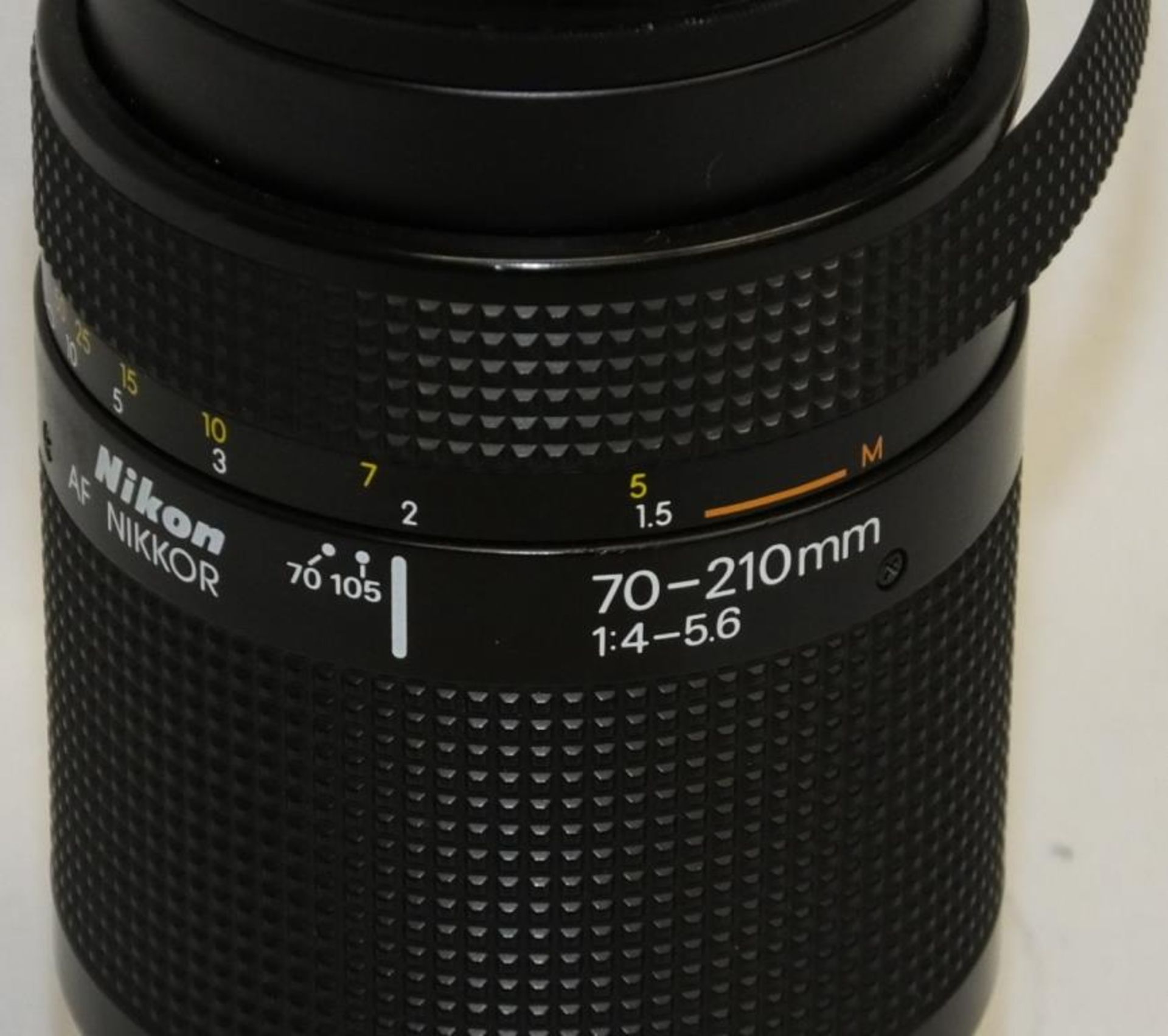 Nikon AF Nikkor 70-210mm - 1:4-5.6 Lens - Serial No. - 2432162 with HOYA 62mm UV(O) Filter - Image 2 of 6