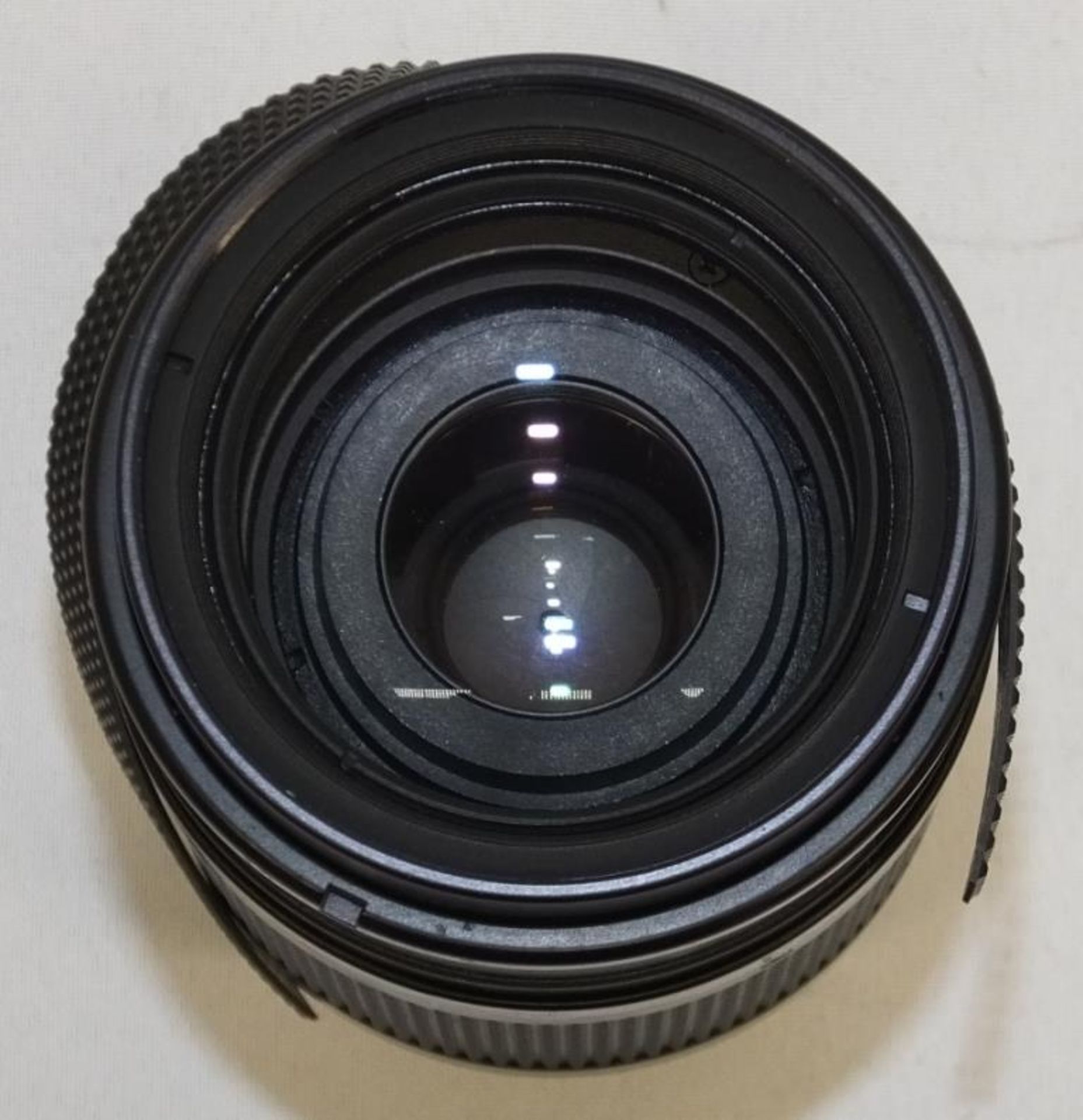 Nikon AF Nikkor 70-210mm - 1:4-5.6 Lens - Serial No. - 2432162 with HOYA 62mm UV(O) Filter - Image 5 of 6