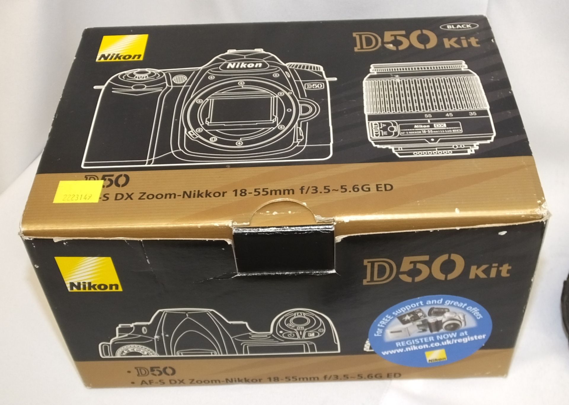 Nikon D50 camera body - serial 7418855 - 2x Batteries, 1x charger, 1x 1GB memory card and more - Image 12 of 14