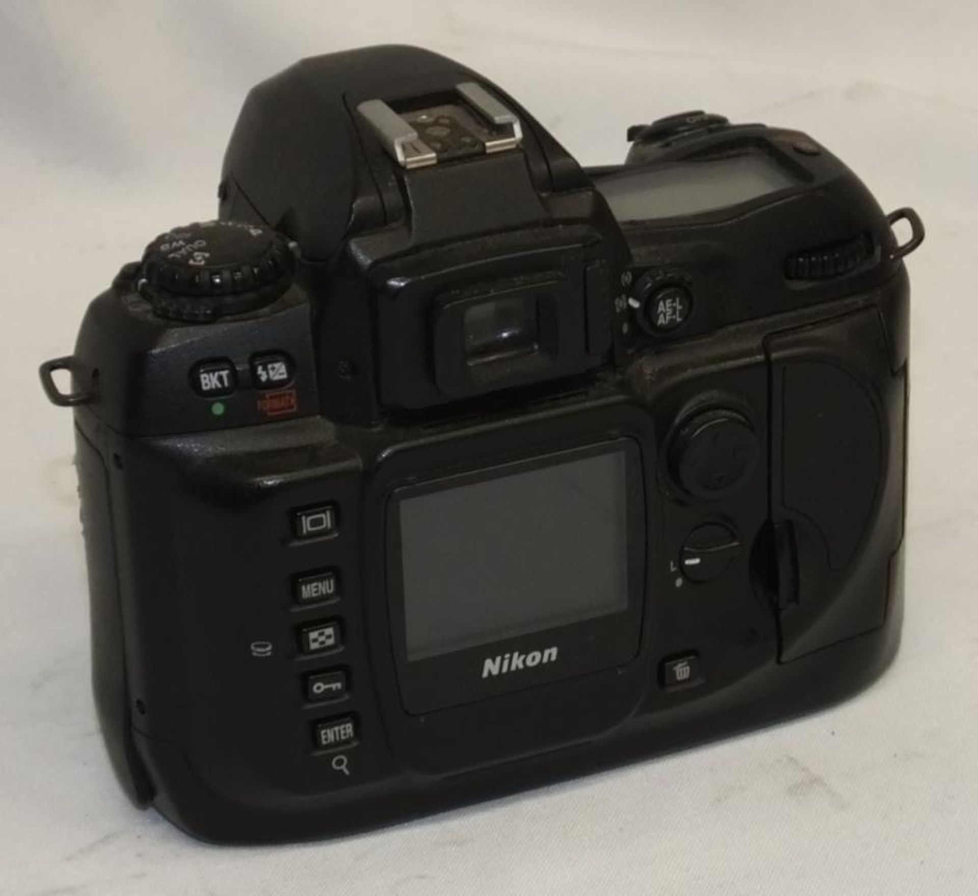 Nikon D100 camera body - serial 2268387 - no battery, no memory card - Image 3 of 4
