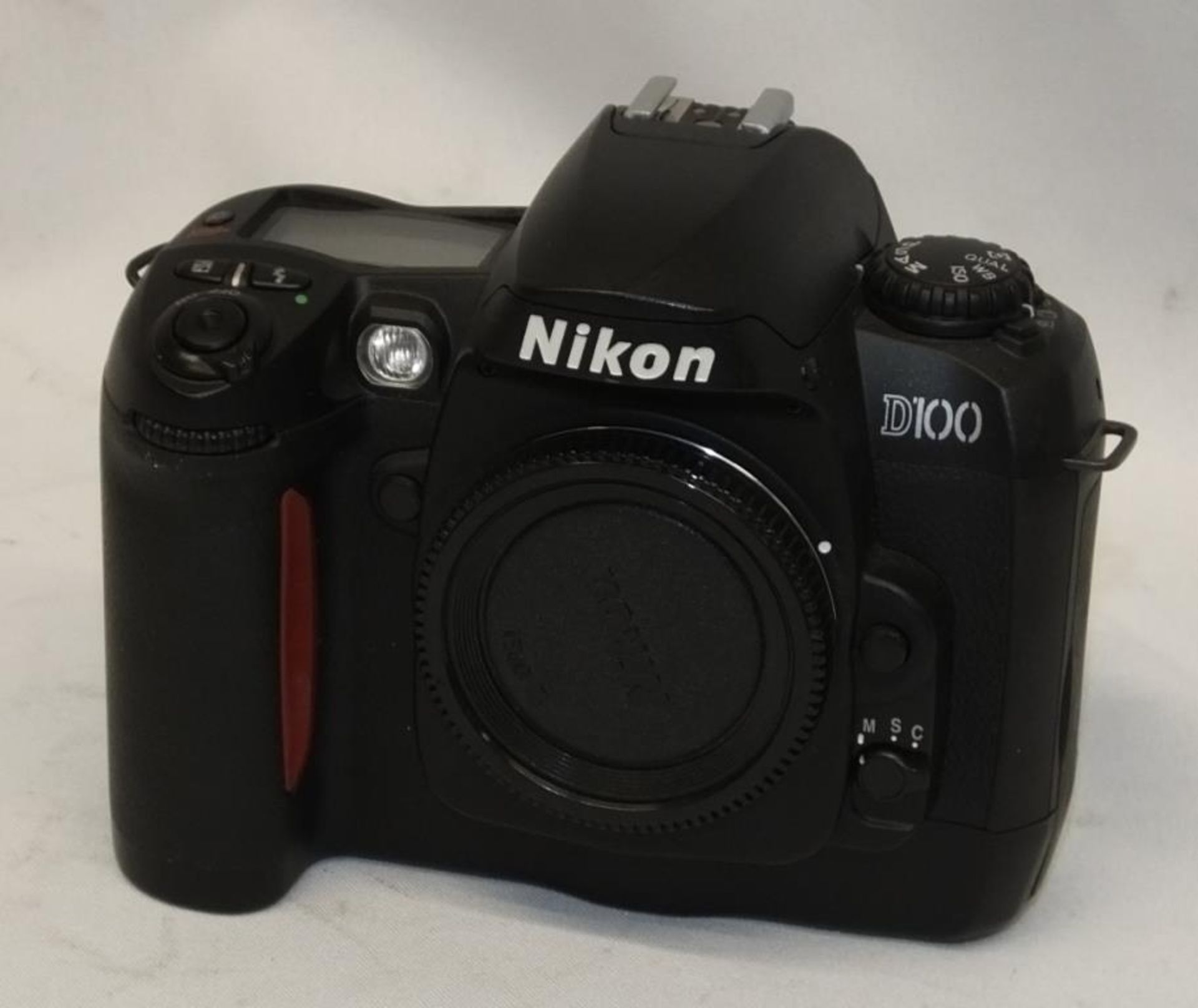 2x Nikon D100 camera bodies - serials 2269690, 2290444 - no batteries, no memory cards - Image 6 of 7