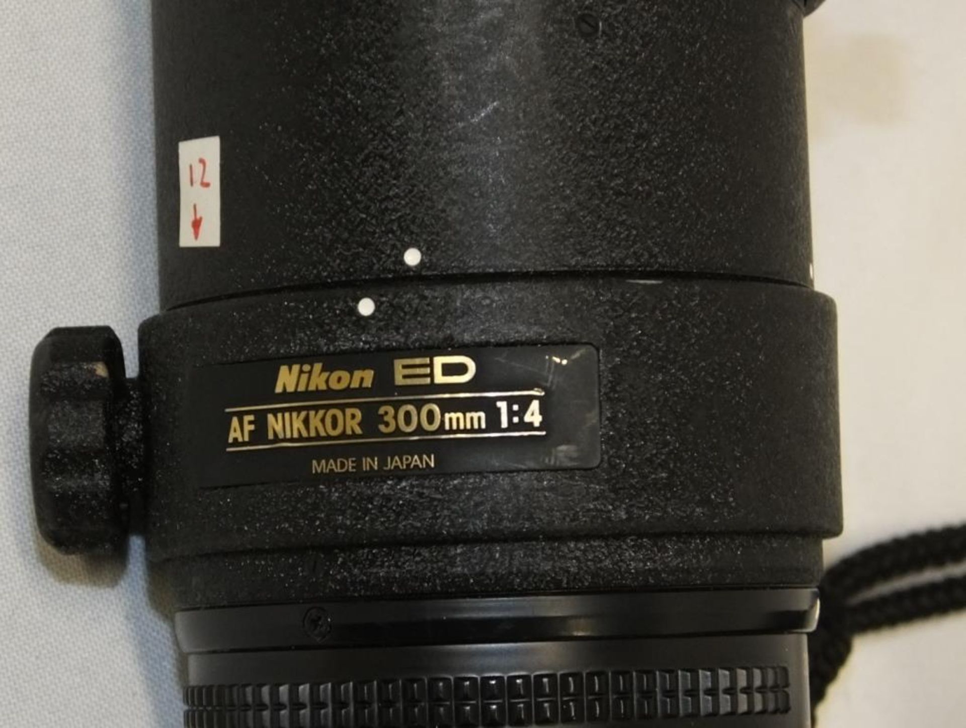 Nikon ED AF Nikkor 300mm 1:4 Lens with Nikon L37c 82mm Filter and Nikon CL-42 Case - Image 2 of 8