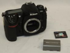 Nikon D300S camera body - serial 6091001 - 1x battery, 1x 2GB card