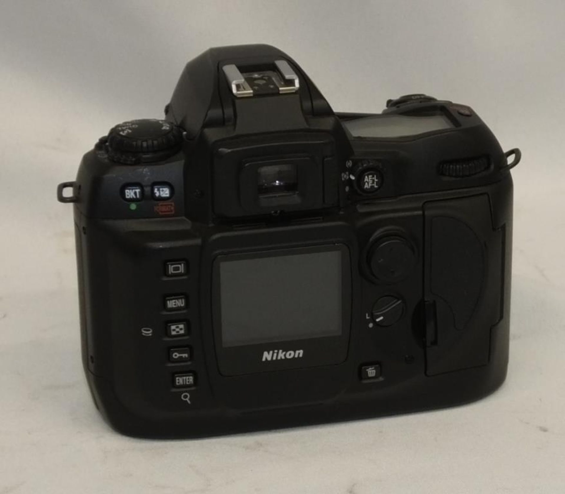 2x Nikon D100 camera bodies - serials 2269690, 2290444 - no batteries, no memory cards - Image 7 of 7