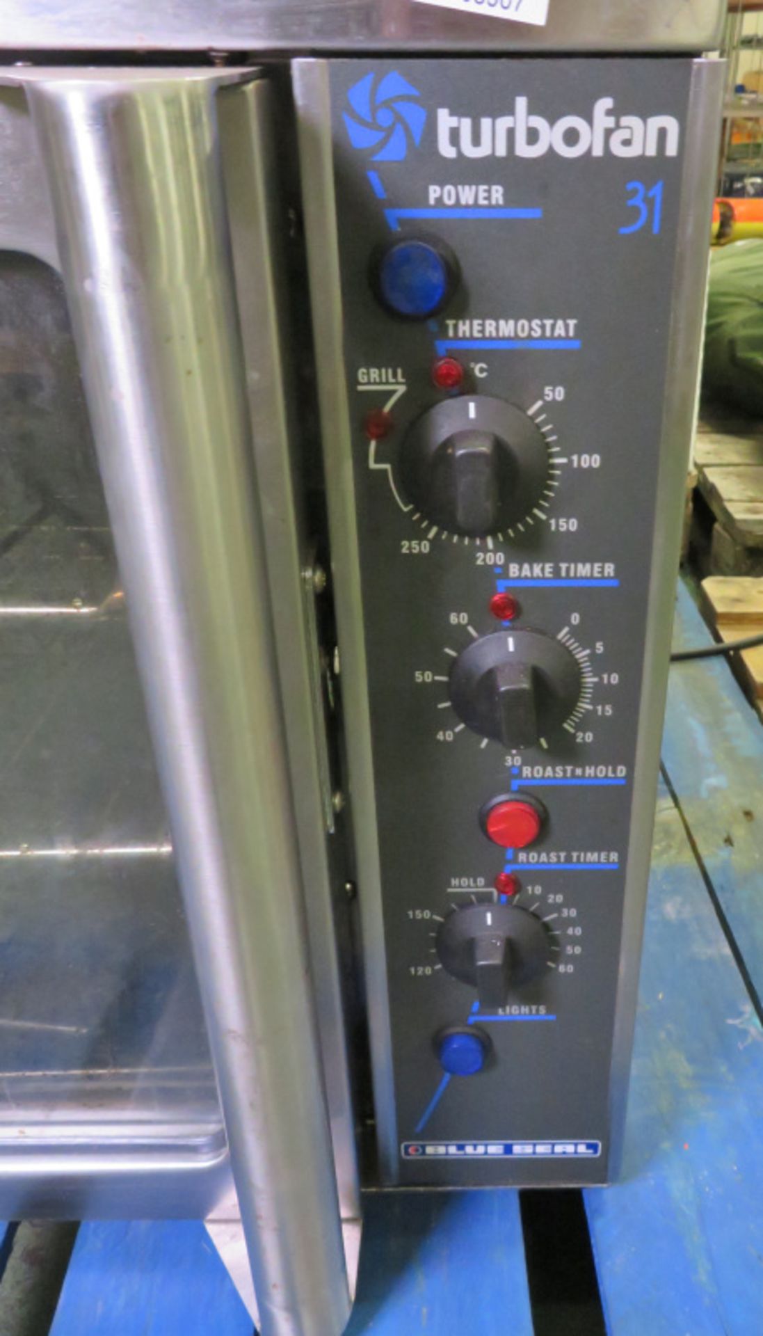 Blue Seal E33MS Turbofan Oven 240v L 800mm x W 700mm x H 580mm - Image 6 of 6