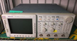 Tektronix TDS 640A 4 Channel Digitizing Oscilloscope