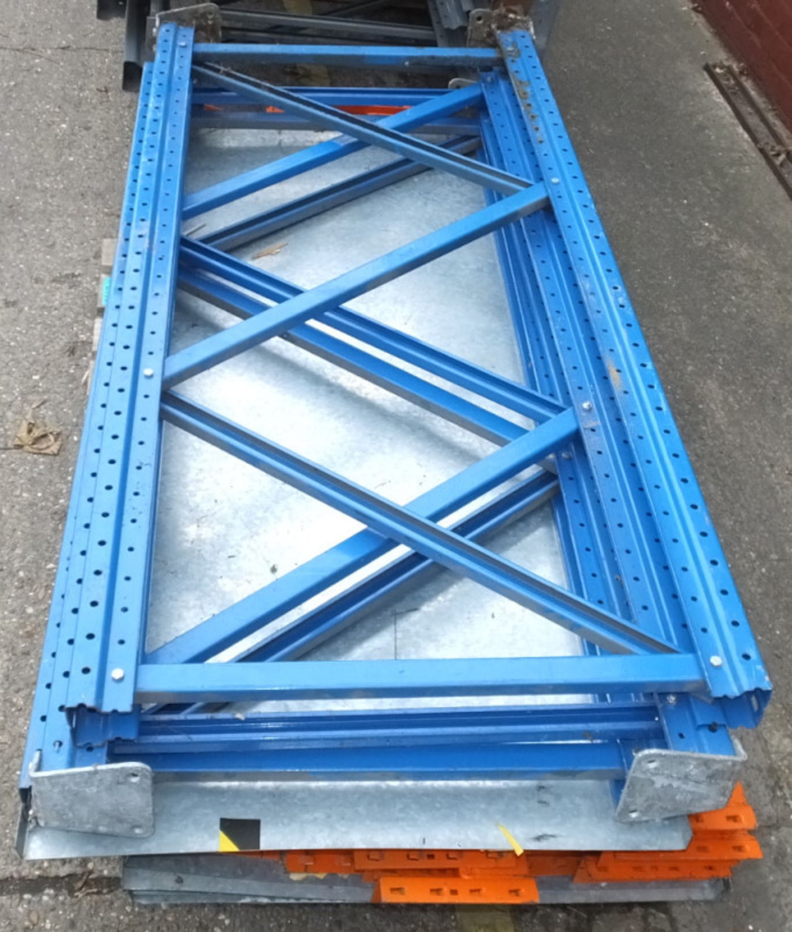 Pallet racking assembly - Blue uprights, Orange beams - 3x Uprights - H 1800mm x W 800mm, - Image 5 of 5