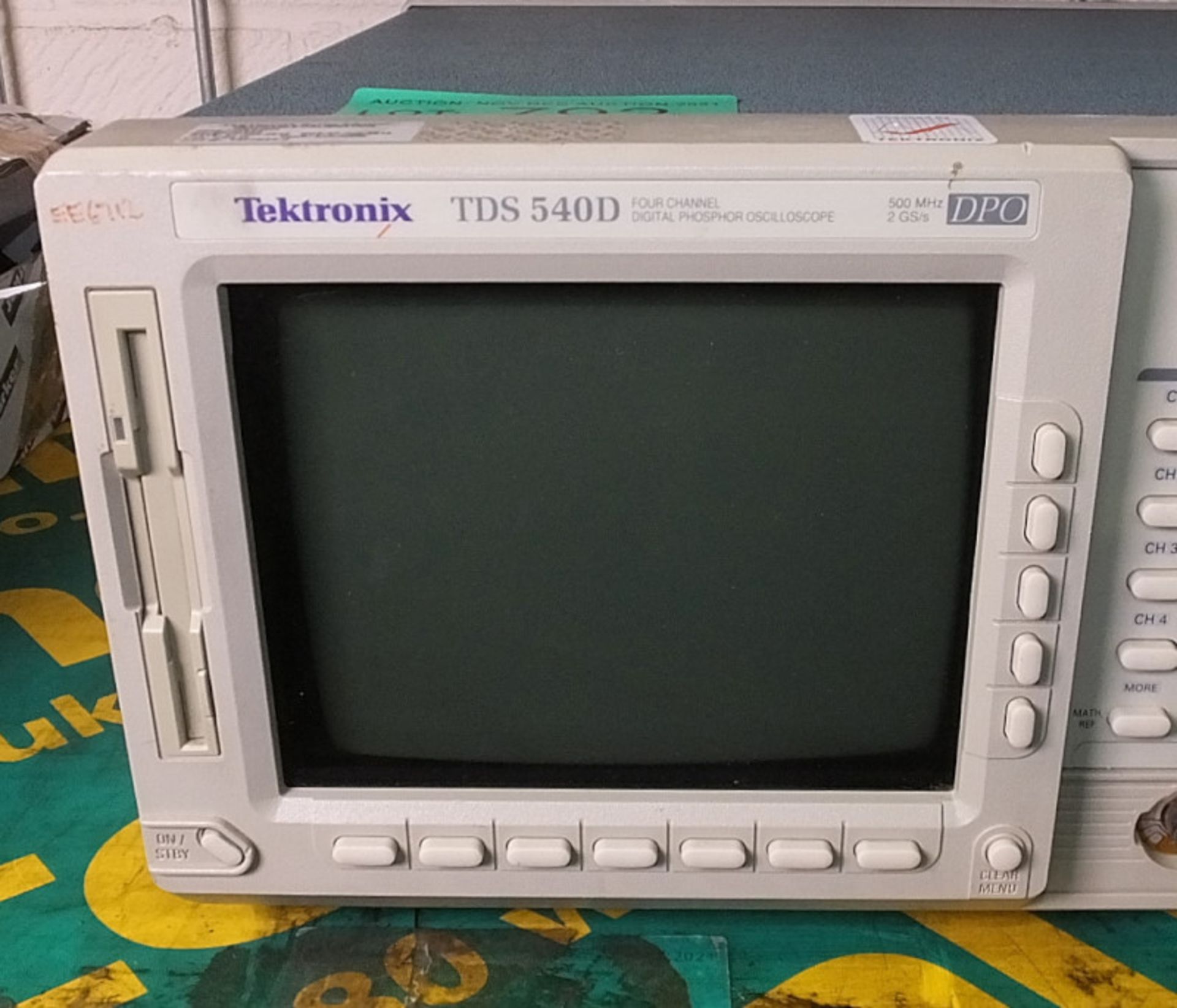 Tektronix TDS 540DD 4 Channel Digital Phosphor Oscilloscope - Image 2 of 8