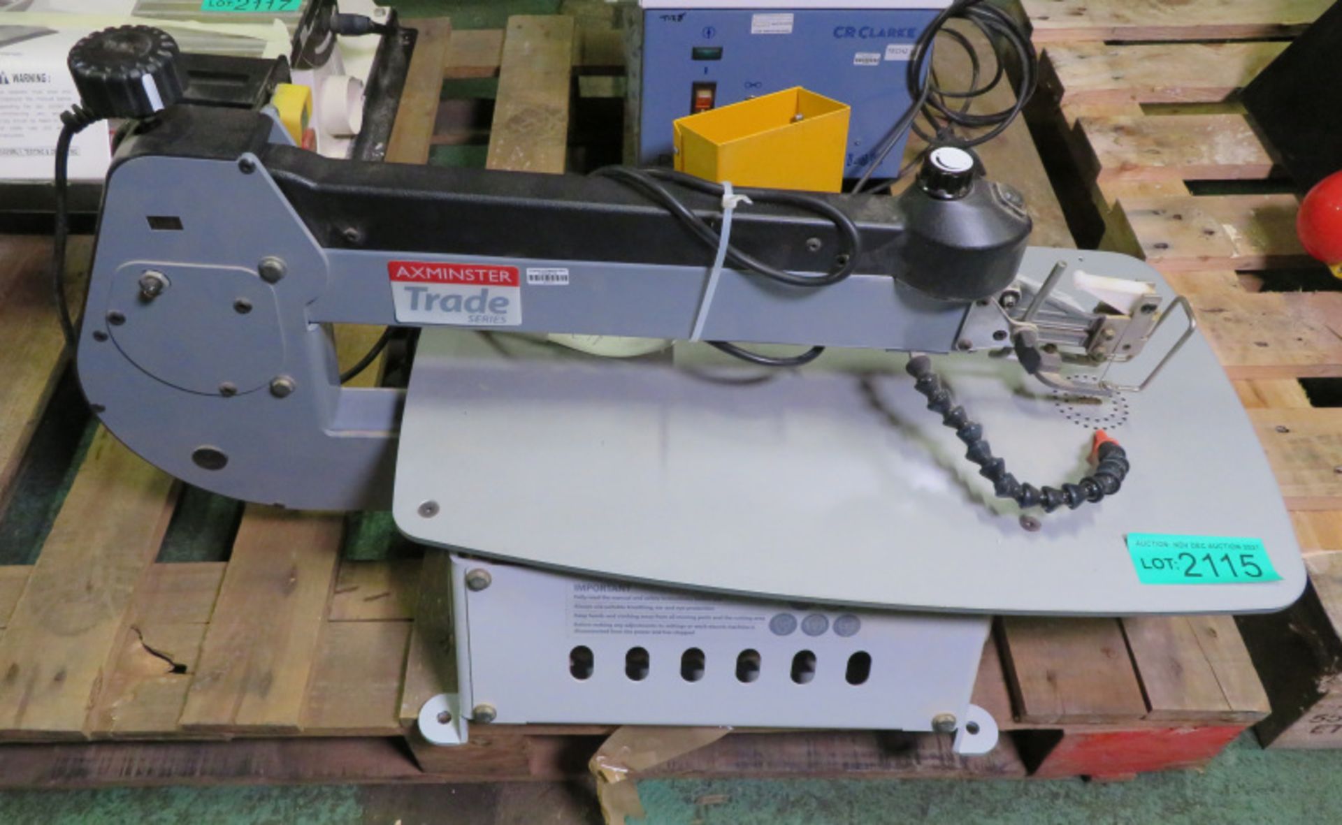 Axminster Trade Series EX-21 Scroll Saw - 230v - 320W - 29.5kg - Serial No. - 211110617 - Image 2 of 6