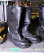 Fire Hunter Safety Boots Size 10 W