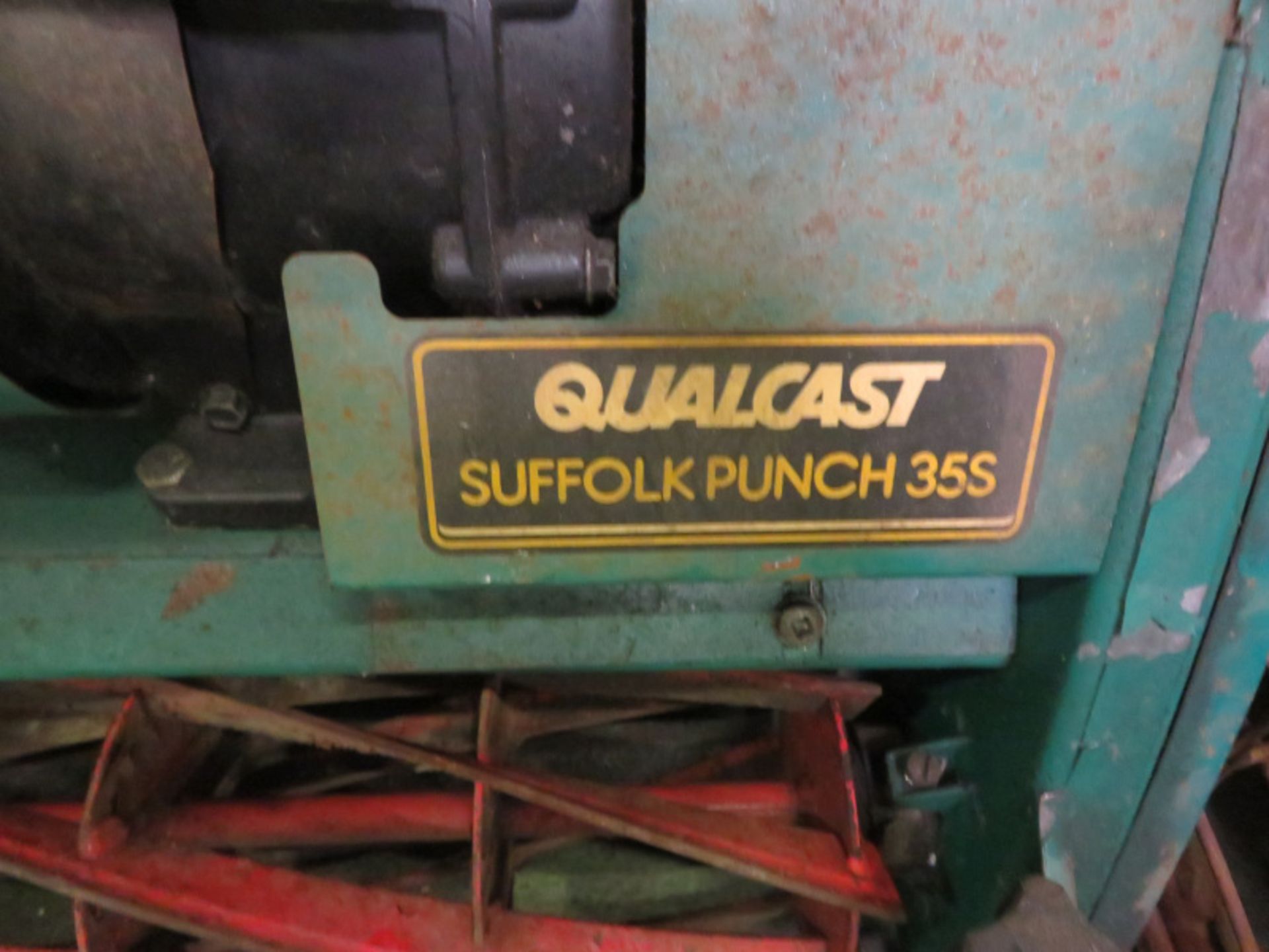 Qualcast Suffolk Punch 35S Petrol Lawnmower - AS SPARES OR REPAIRS - Image 3 of 3