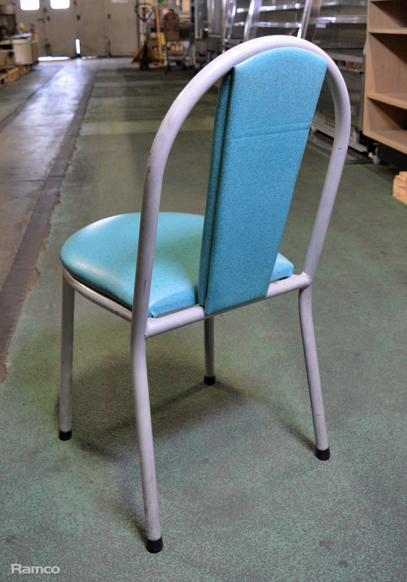 24x Chair Gray Metal Frame with green Padded Seats - Image 4 of 5