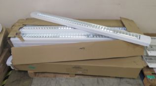 30x 1500mm Single Surface TS 35W Light Fittings