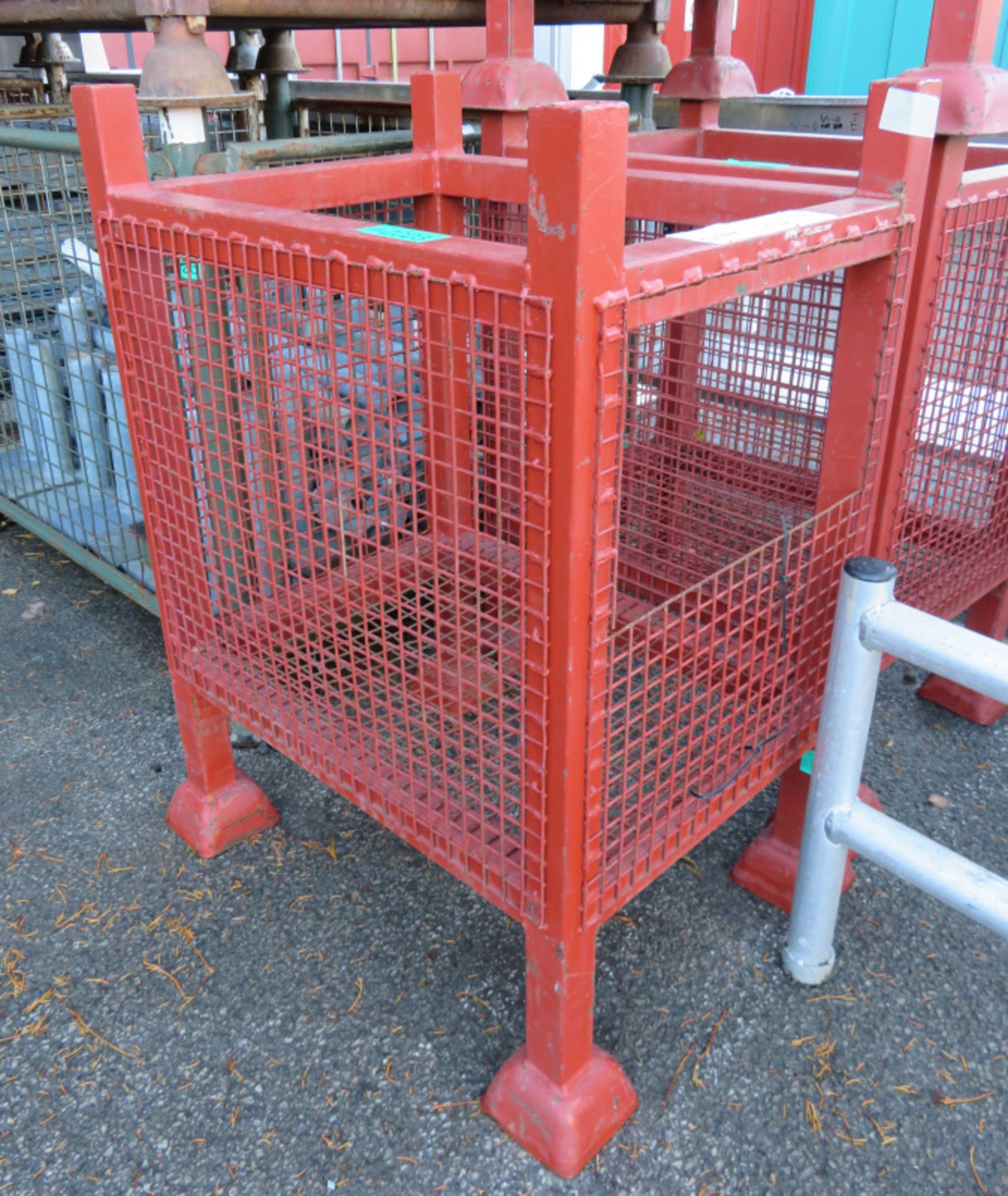 Heavy Duty Stacking Stillage W 710mm x D 550mm x H 990mm - Image 2 of 2