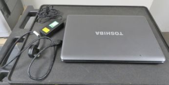 Toshiba Satellite C660-1JG Laptop in case