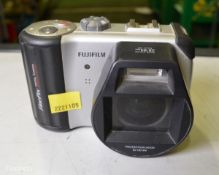 Fujifilm Finepix HD-3W digital camera in carry bag