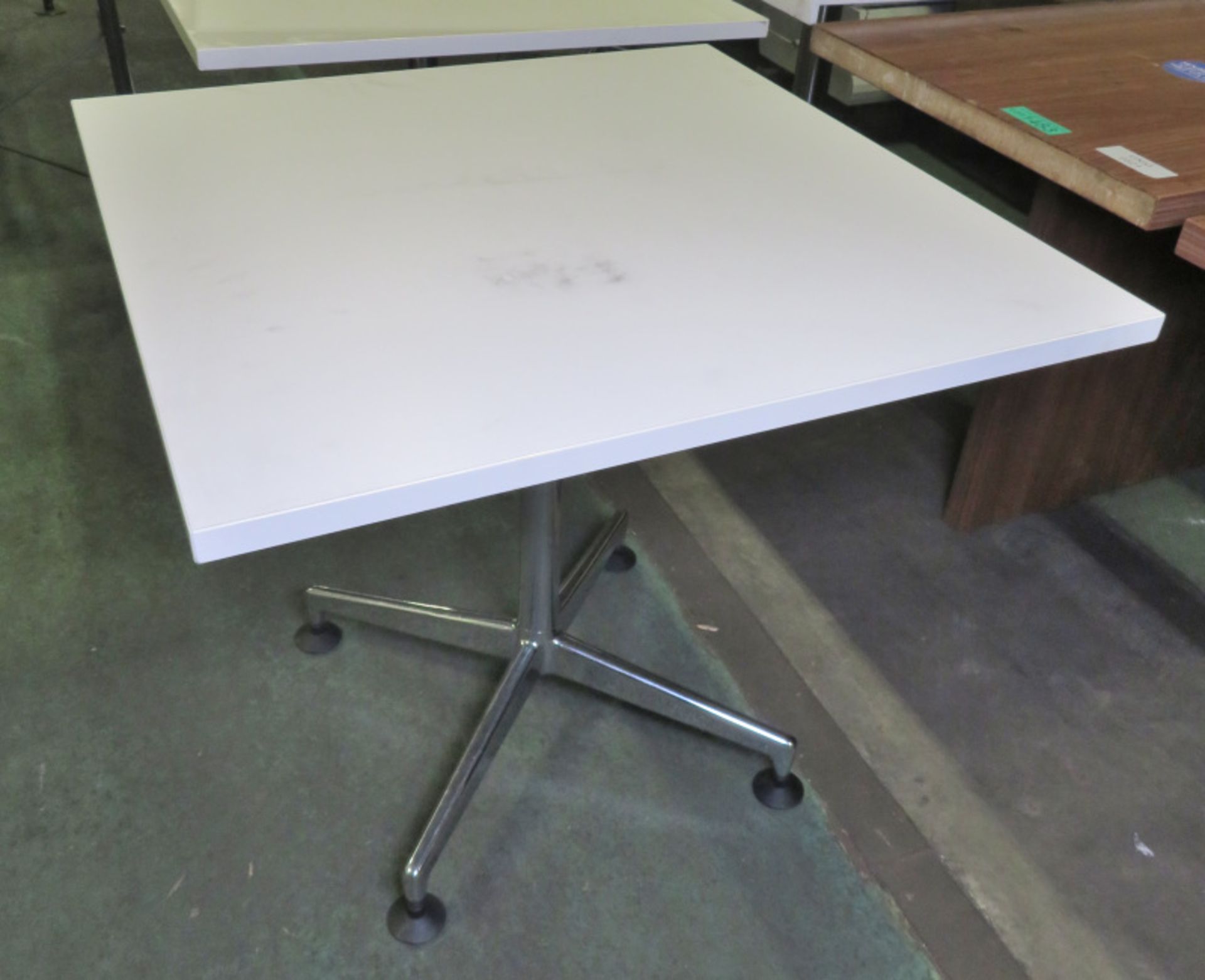 Square Table with Marble Effect - W 1230mm x D 900mm x H770mm & 2x Kusch Co Ona White Desk - Image 5 of 10