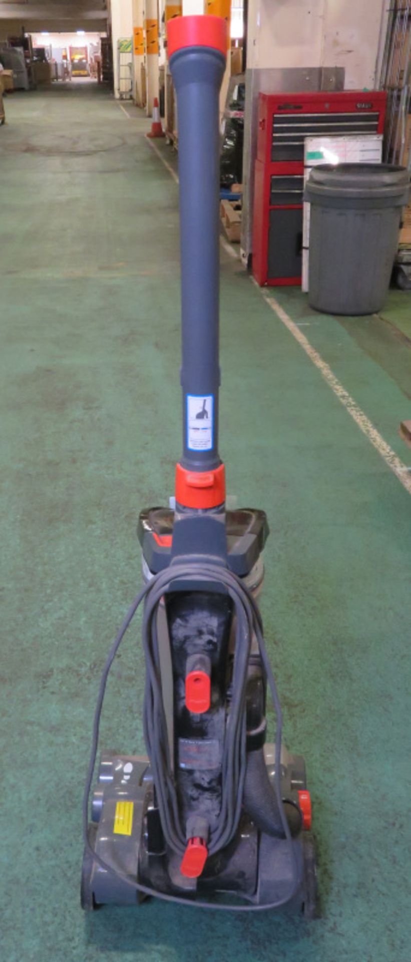 2x Upright vacuum cleaners - Image 5 of 7