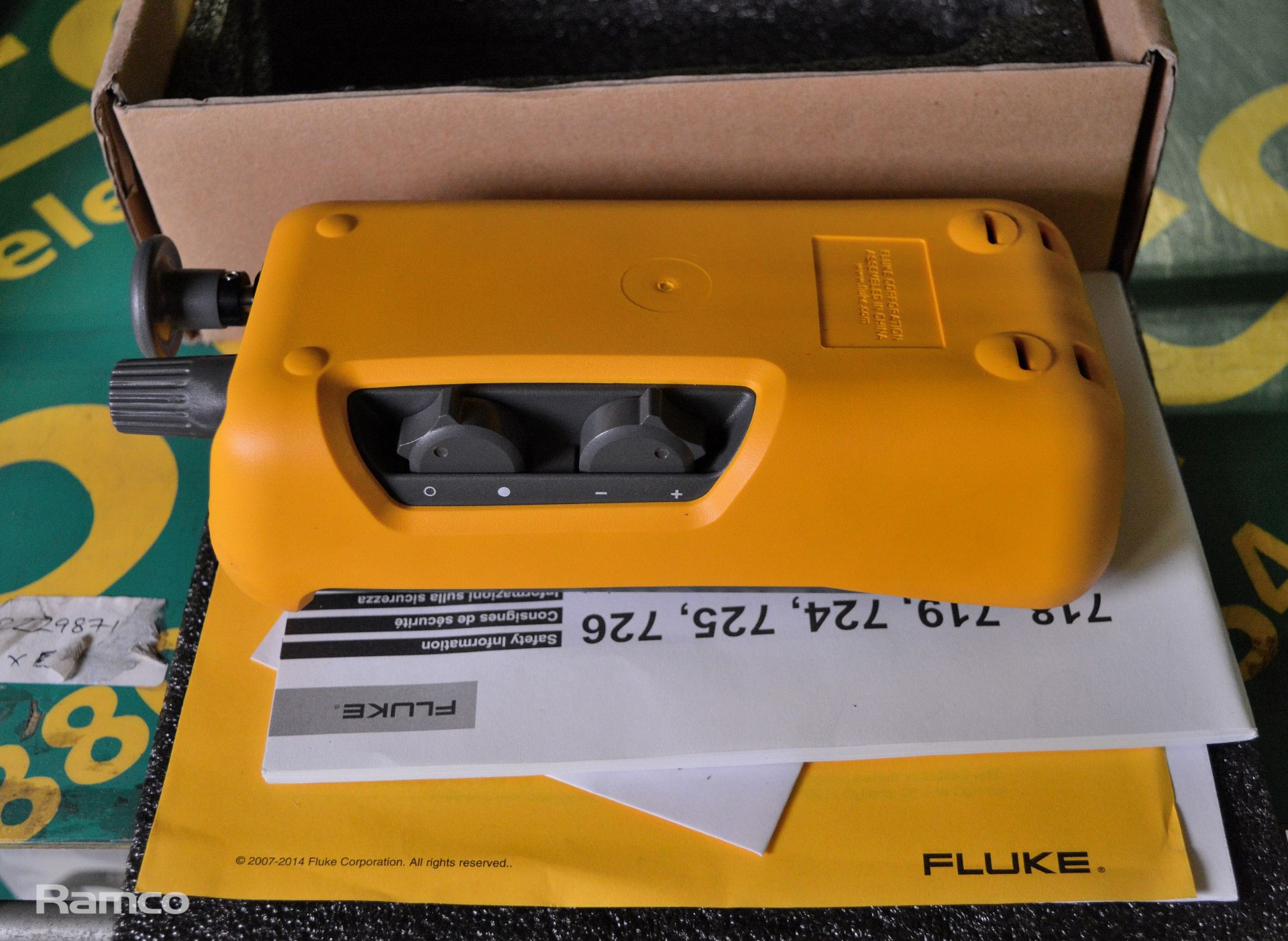Fluke 718 300G Pressure Calibrator In A Box - Image 2 of 3