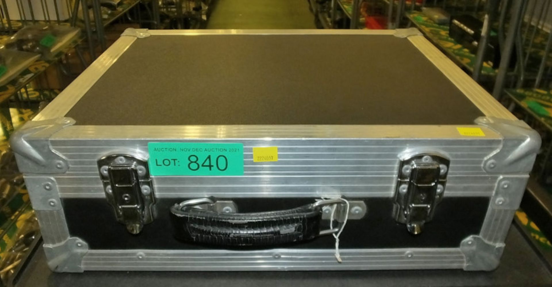 ASK C90 DVI Projector In A Case - Image 9 of 9