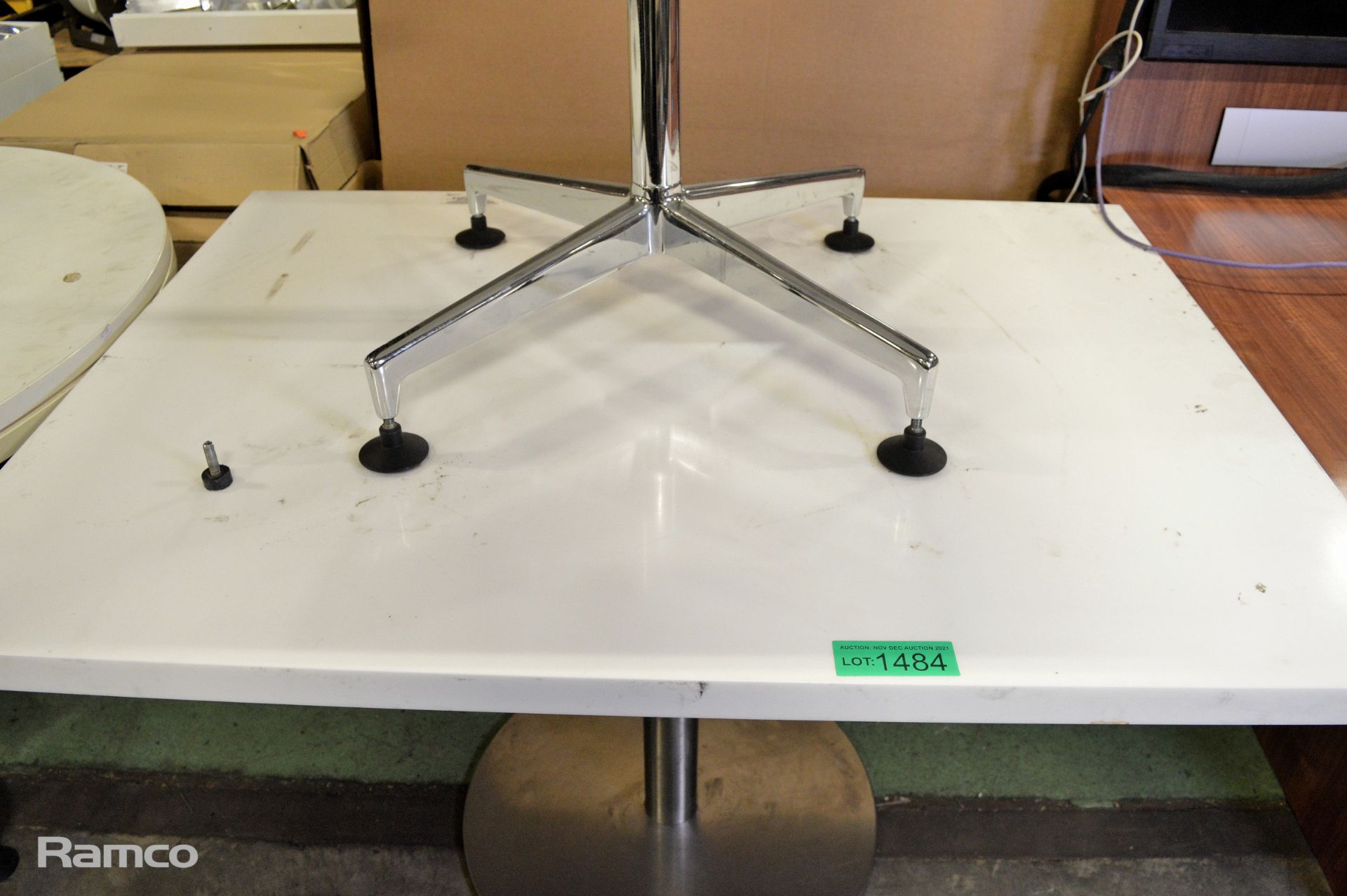 Square Table with Marble Effect - W 1230mm x D 900mm x H770mm & 2x Kusch Co Ona White Desk - Image 8 of 10