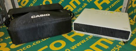 Casio XJ-M140 Data Projector in a carry case