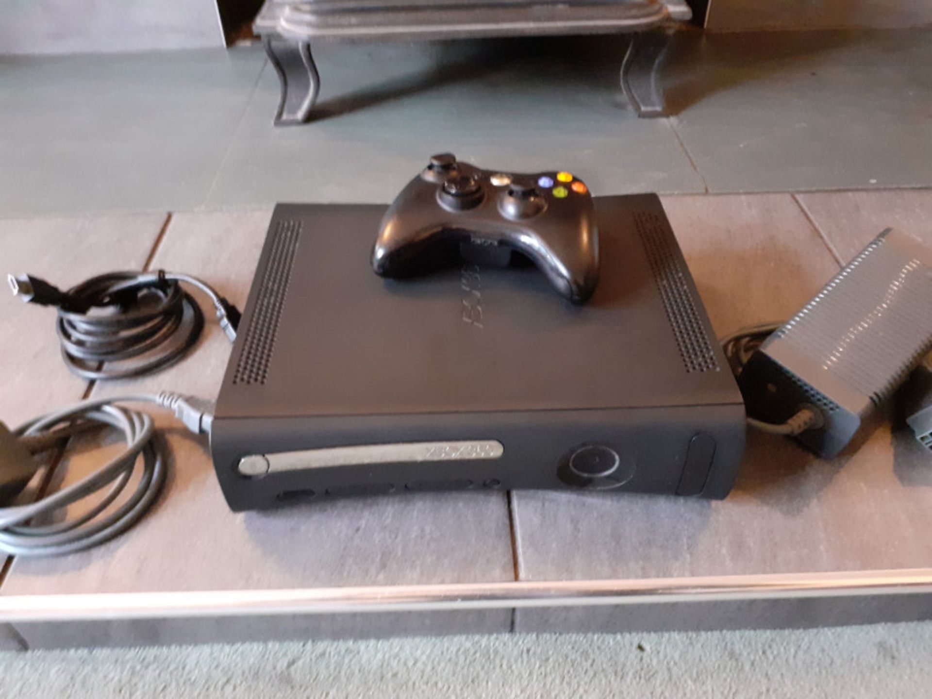 Xbox 360 games console with controller, power lead, HDMI cable (no hard drive)