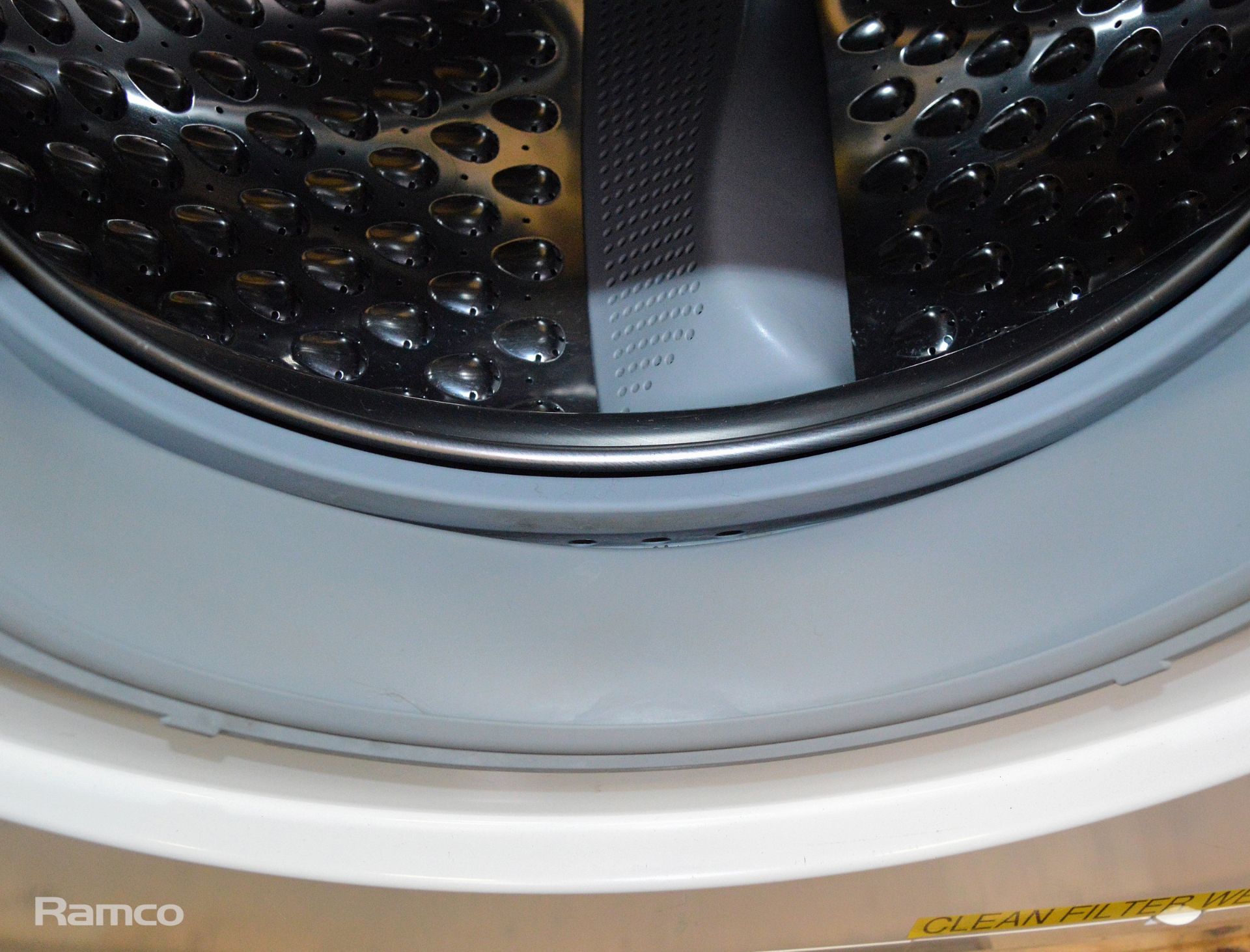 Bosch WAS28460Sn Washing Machine - 2 pin european plug - wash settings in German - Image 4 of 4