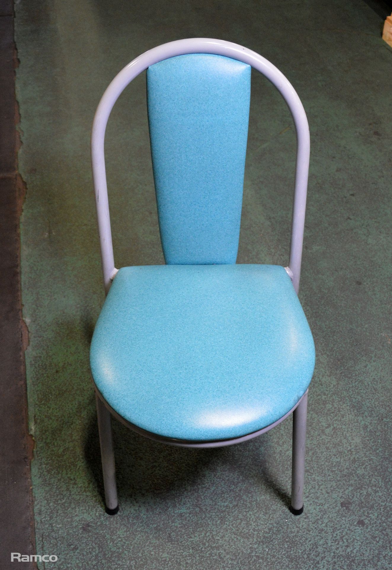 24x Chair Gray Metal Frame with green Padded Seats - Image 5 of 5