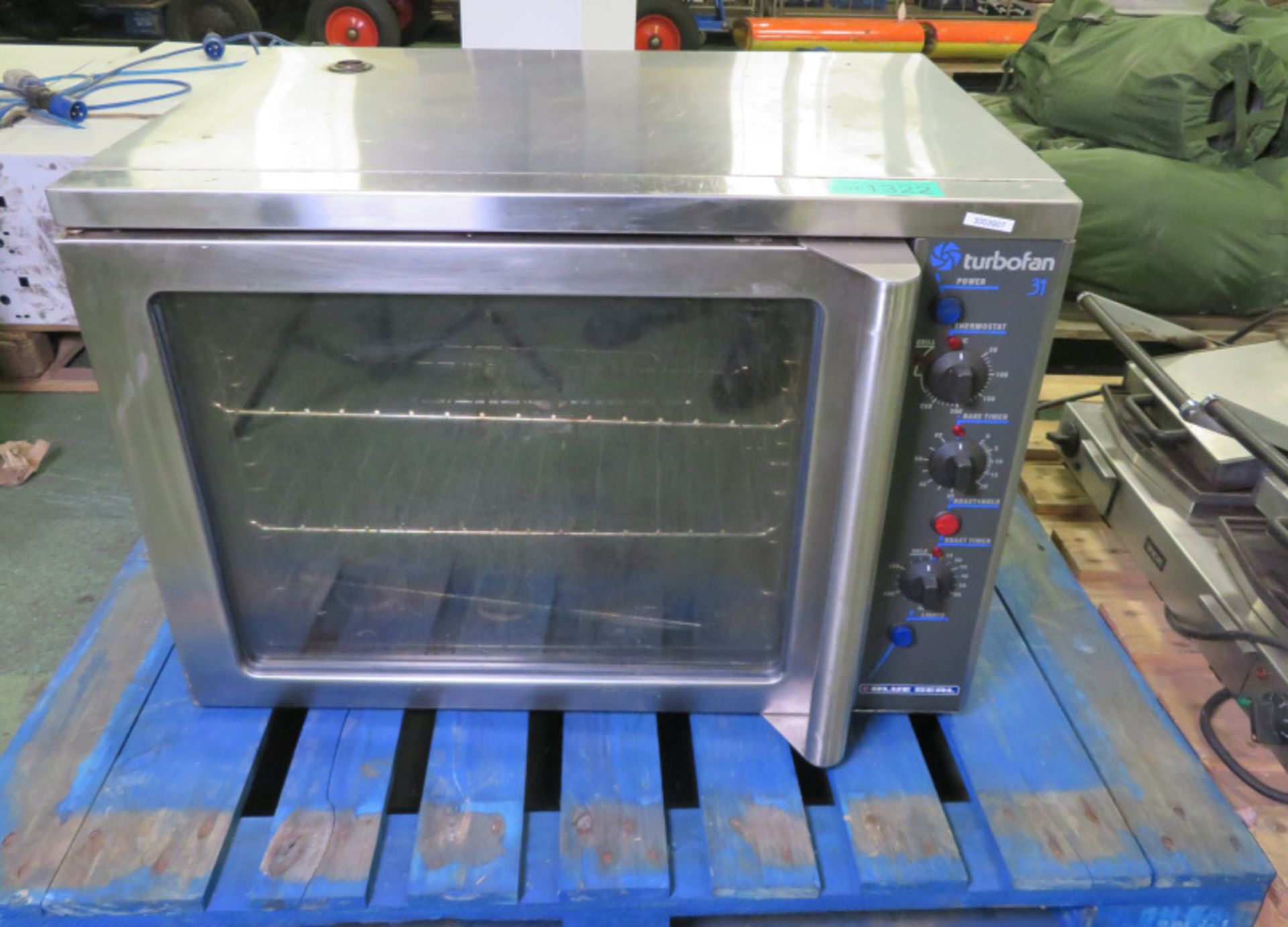 Blue Seal E33MS Turbofan Oven 240v L 800mm x W 700mm x H 580mm - Image 2 of 6