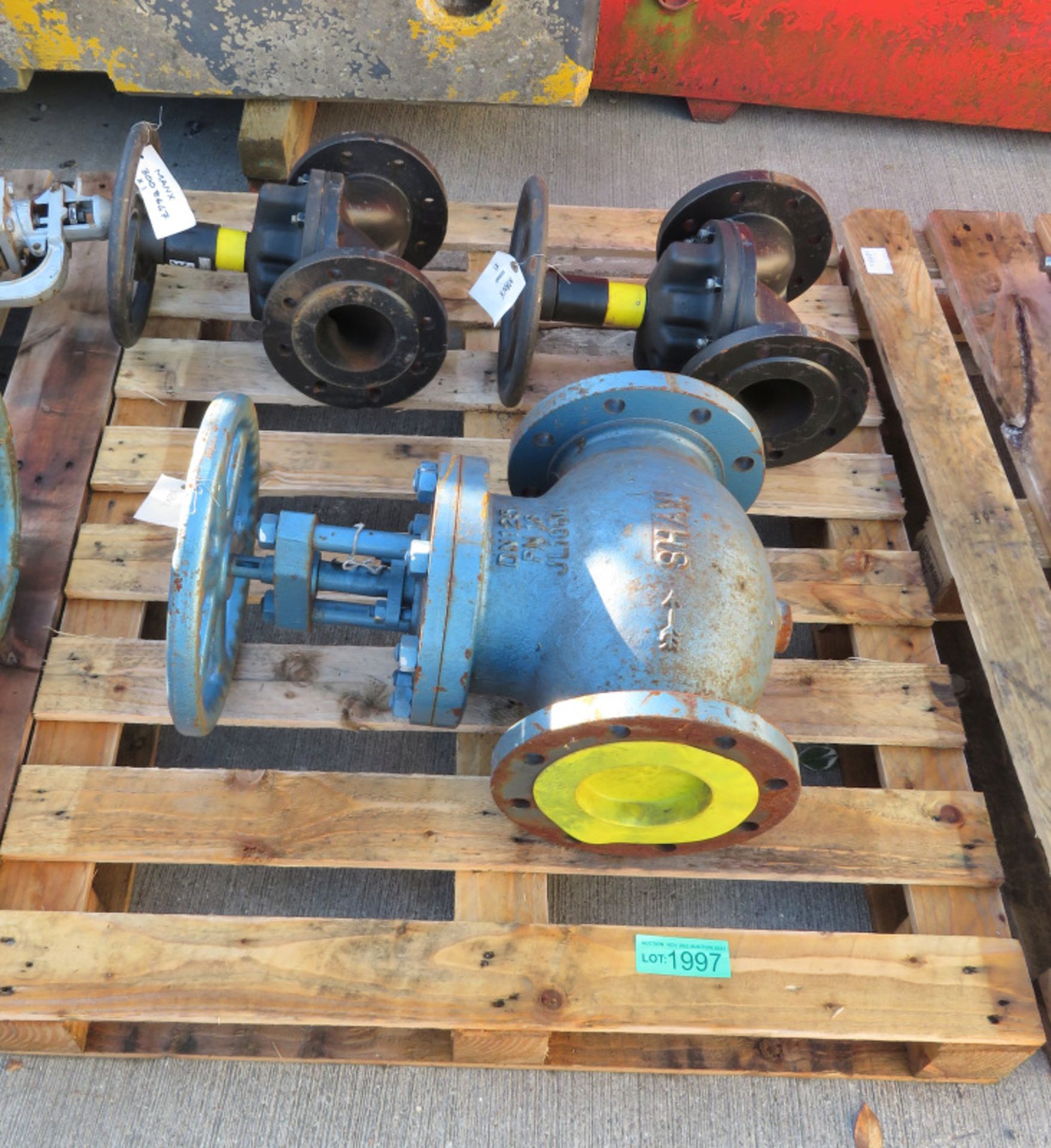 3x Gate Valves - various sizes