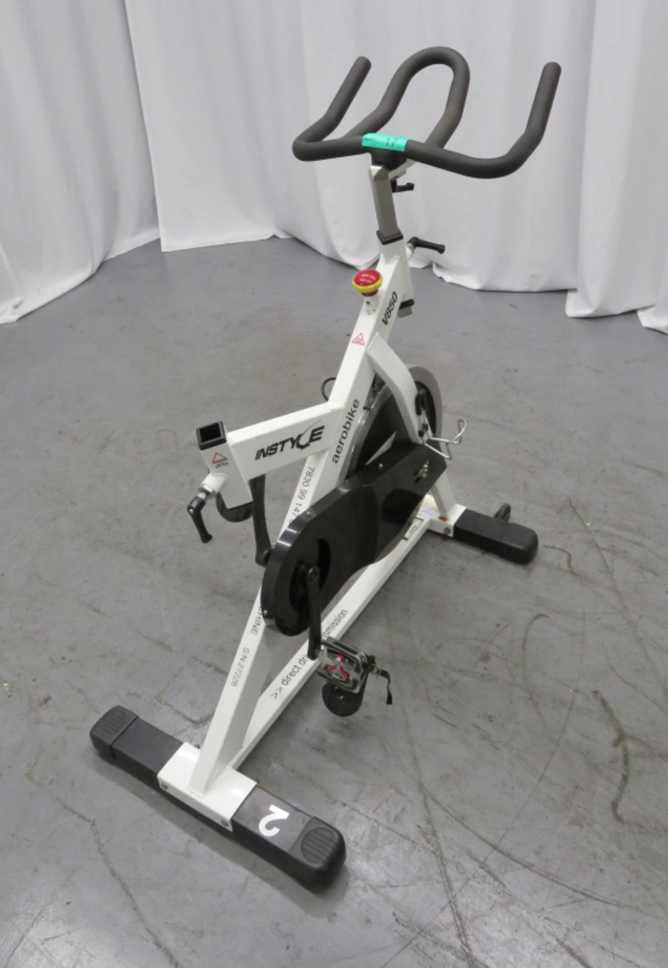 Instyle V850 Aerobike Spinbike - white - no seat - Image 2 of 5