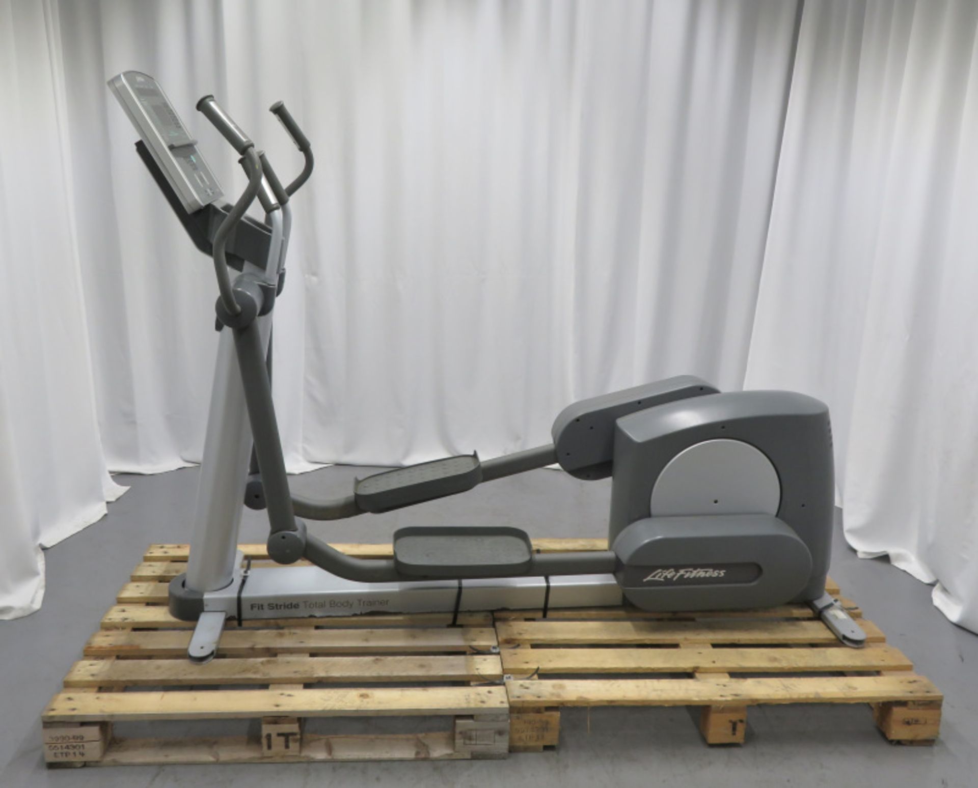 Life Fitness Fit Stride Total Body Cross Trainer