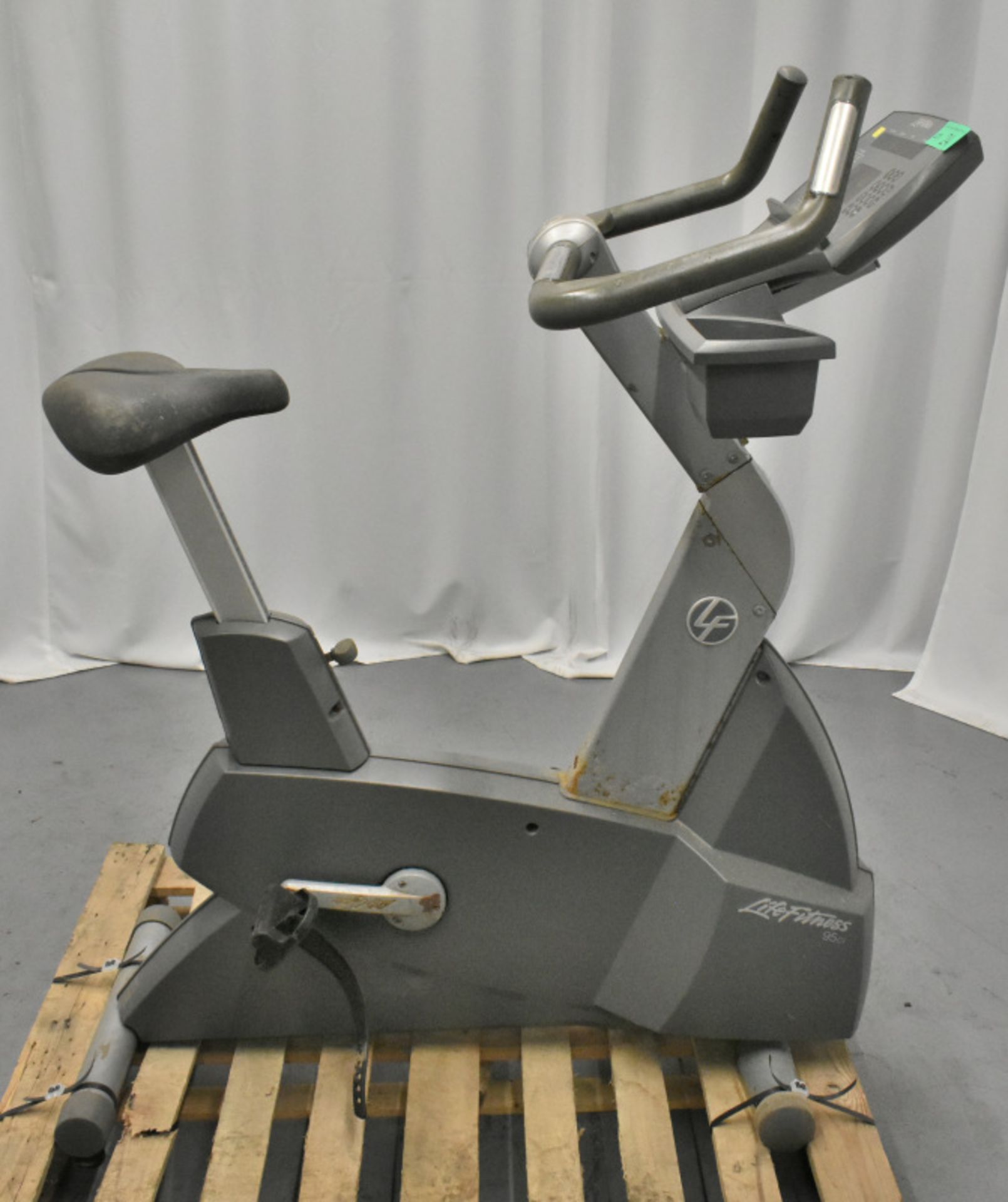 Life Fitness 95ci Exercise Bike - Please check pictures for overall condition